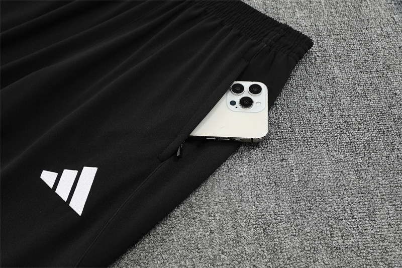 25/26 Manchester United White paired with purpleHalf Zip Training Kit (Adult Kids Kit)