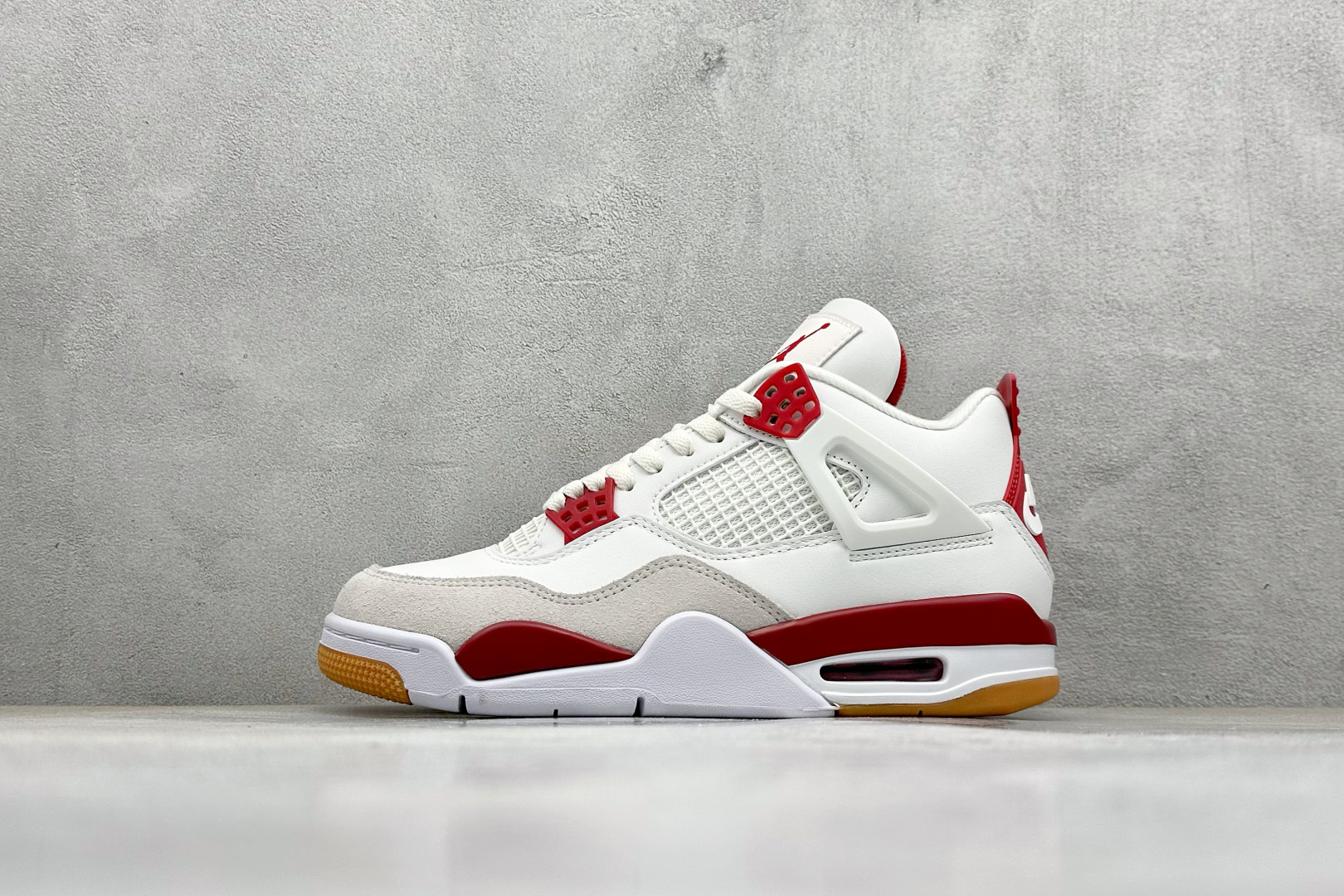 Nike Air Jordan AJ4