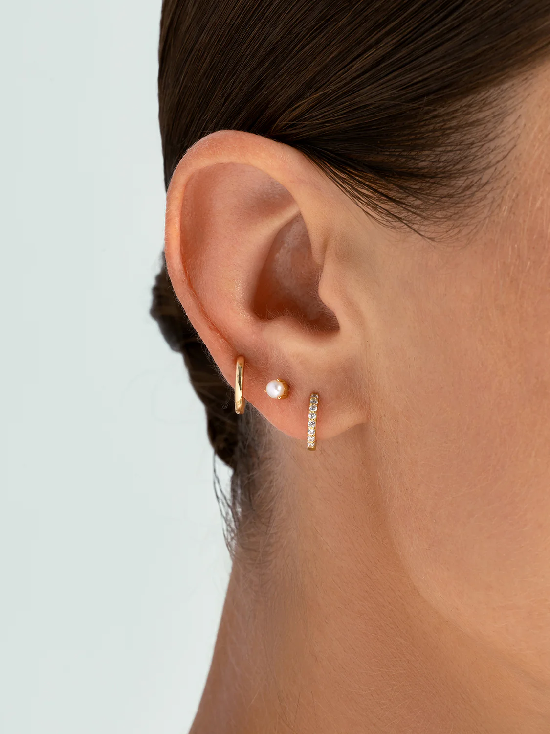 Pearl Flat Back Studs