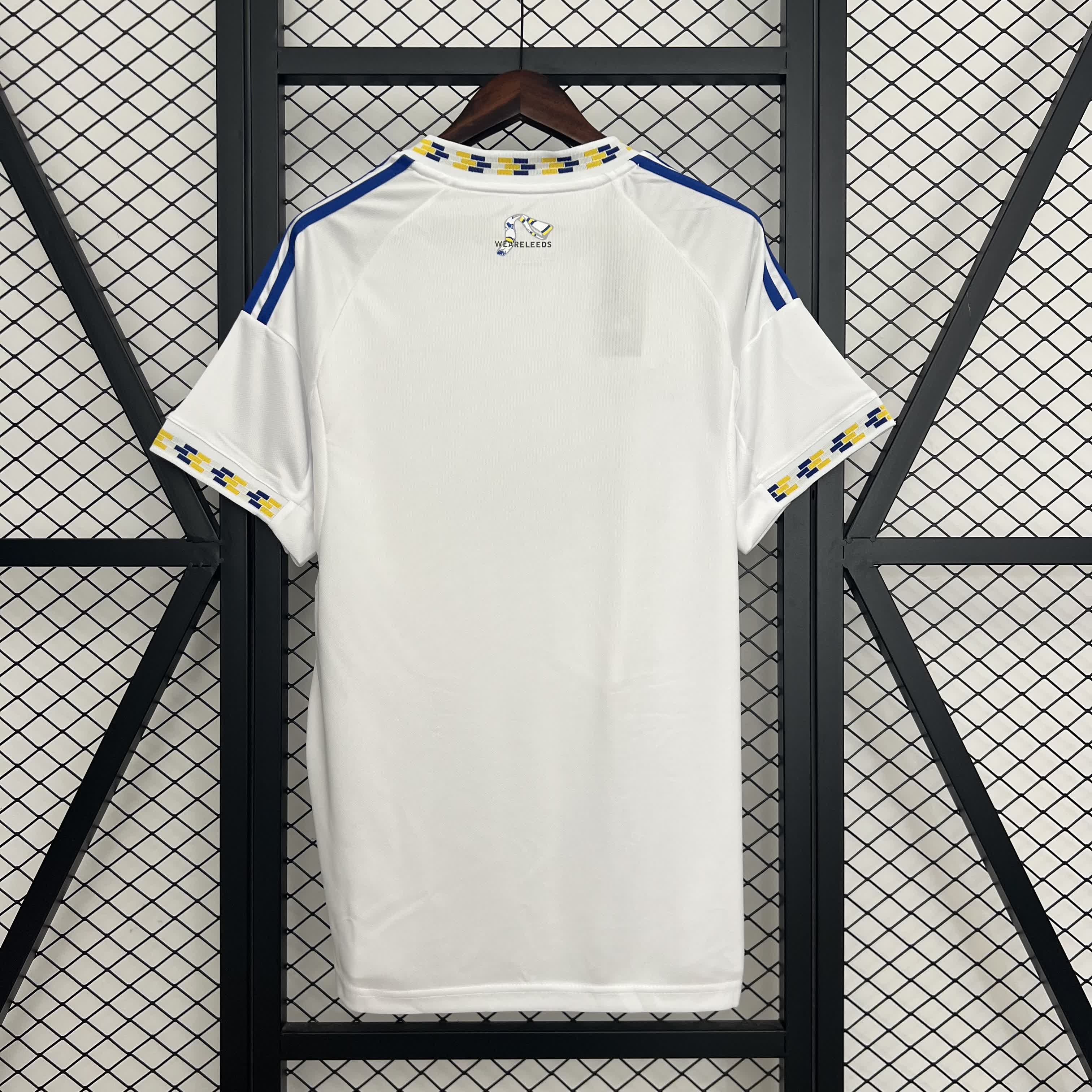 2025/2026 Leeds United Home Football Shirt (Fan Edition)