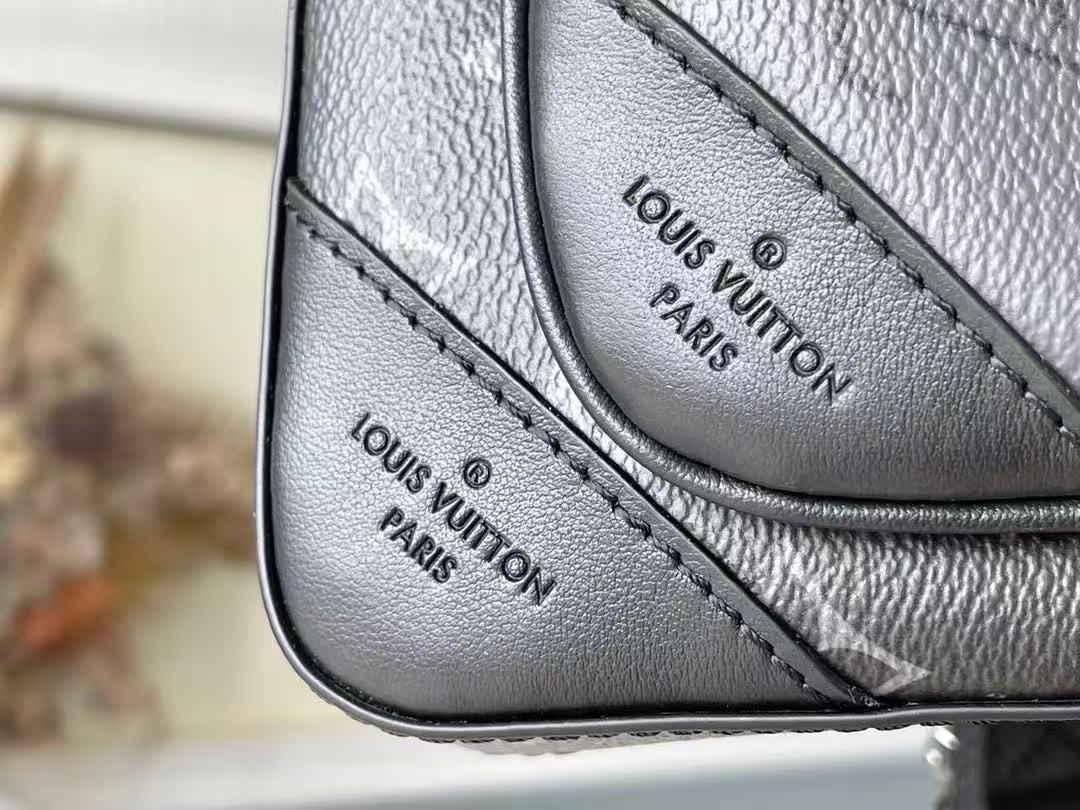 Louis Vuitton Trio Bag