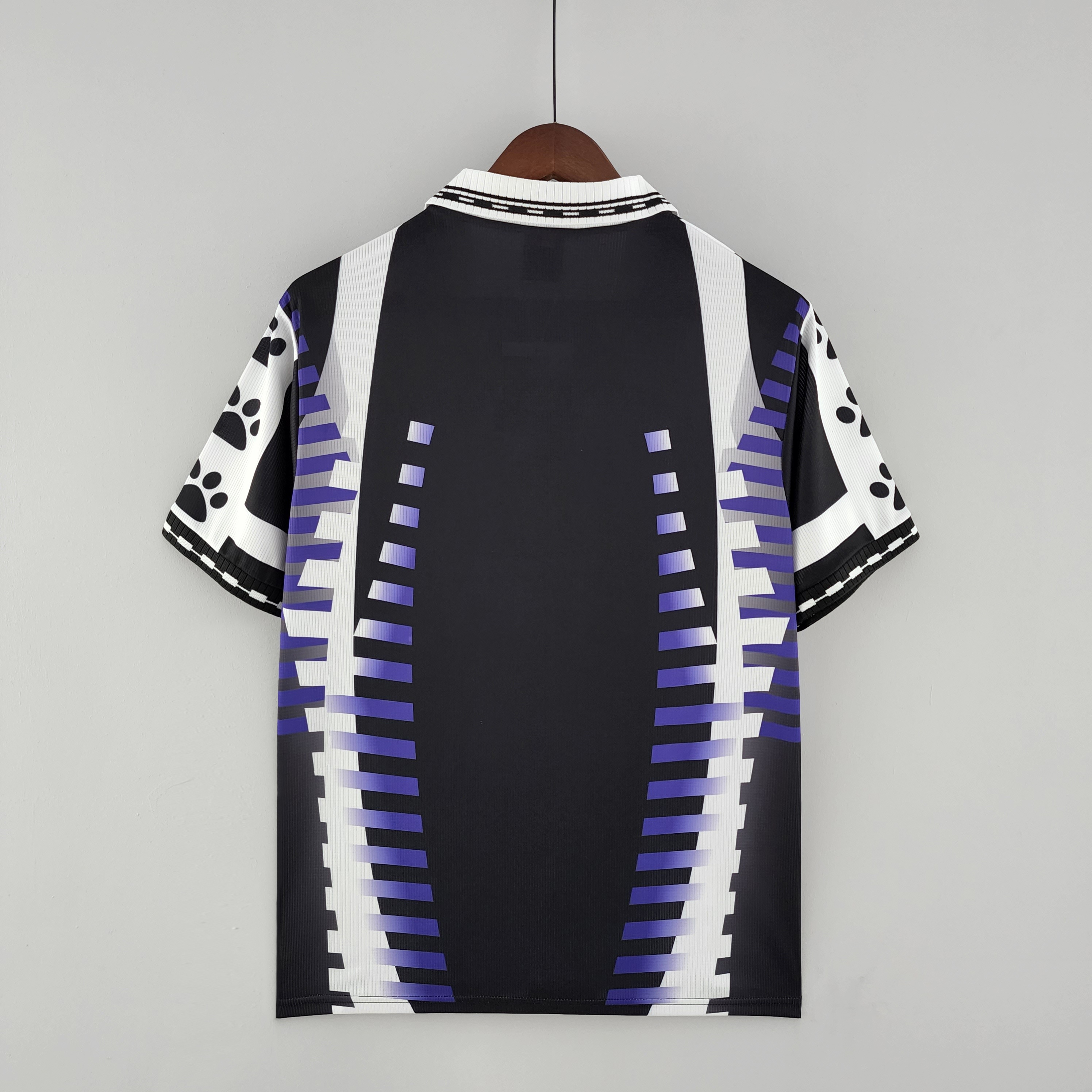 1997/1998 Real Madrid Away Retro Football Shirt