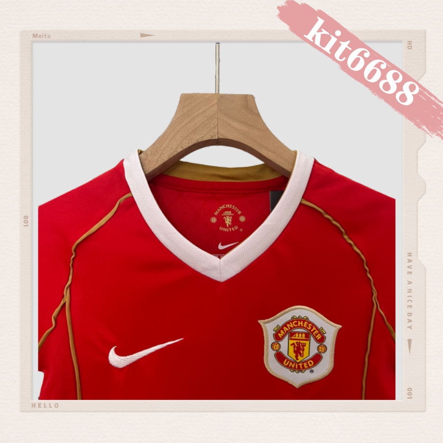 06/07 Manchester United home ground Retro Football Soccer Kids Kit