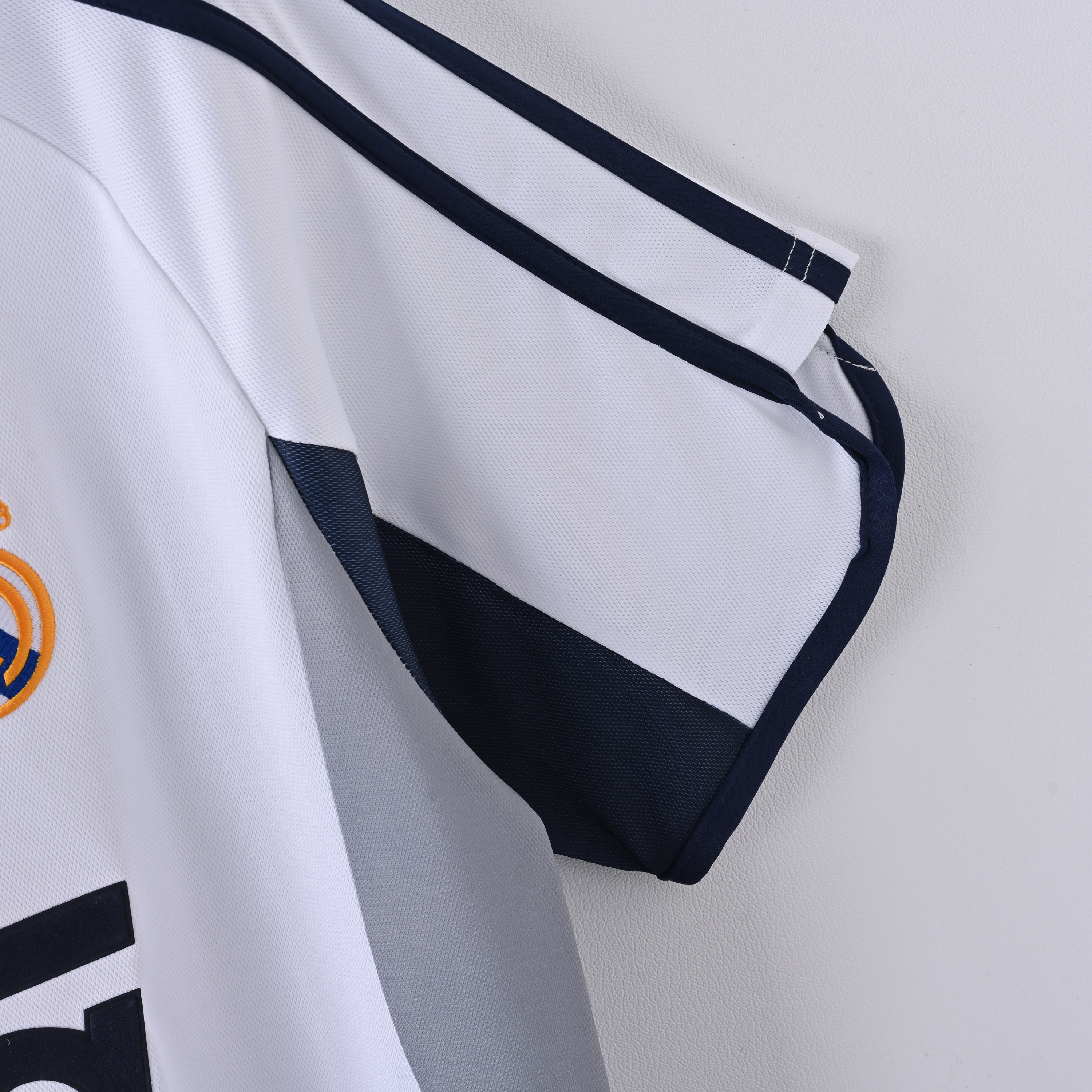 2000/2001 Real Madrid Home Retro Football Shirt