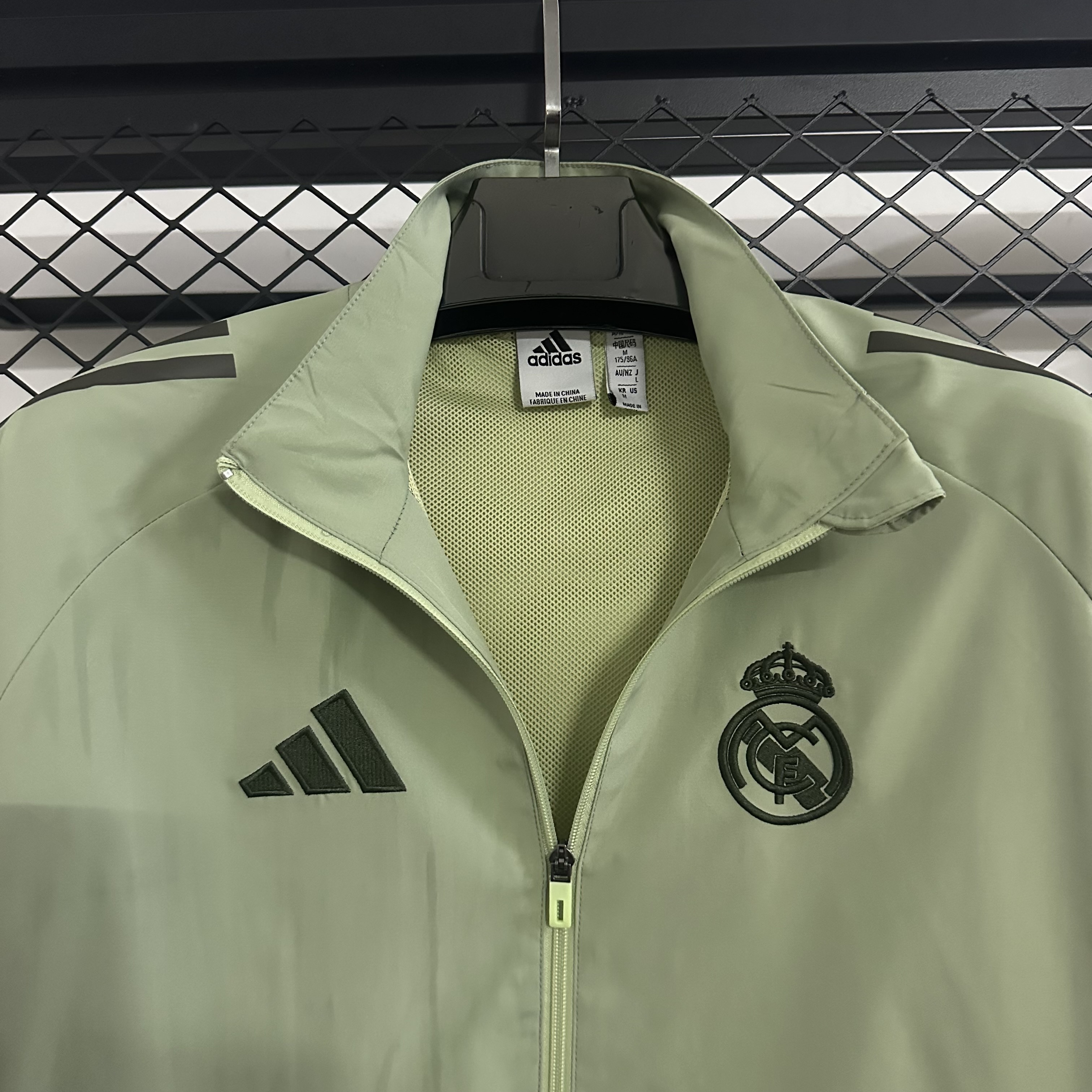 2025/2026 Real Madrid Embroidered Football Windbreaker