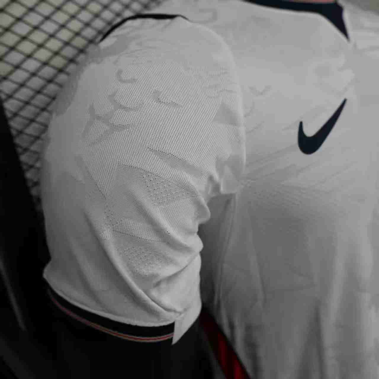 2026 England Home Football Shirt (Player Edition)