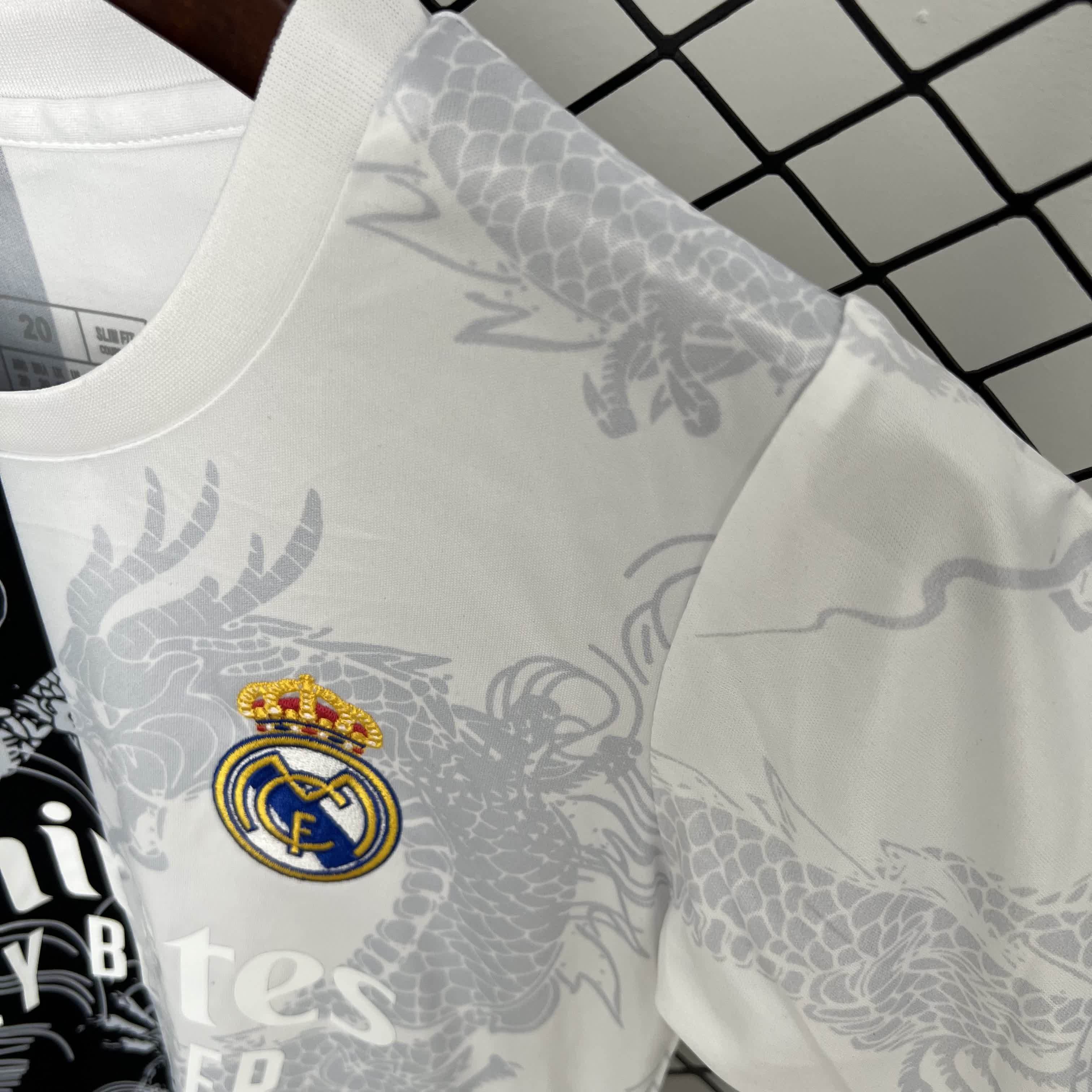 2025/2026 Real Madrid Special Edition Kids Kit (Kids Kit socks)