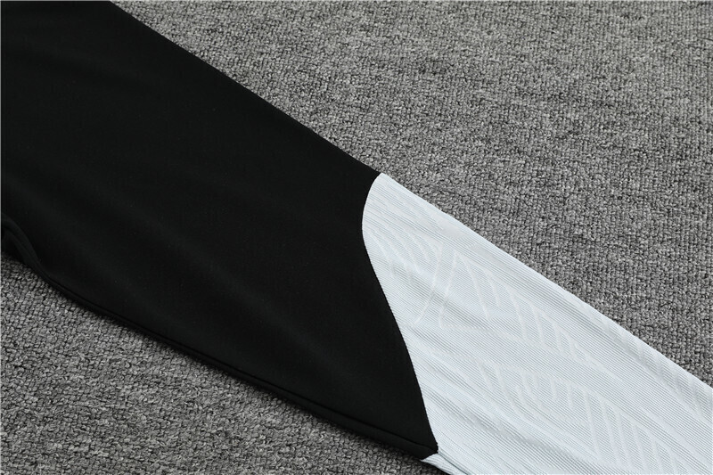 23/24 Liverpool Light gray with green Half Zip Training Kit (Adult Kids Kit)