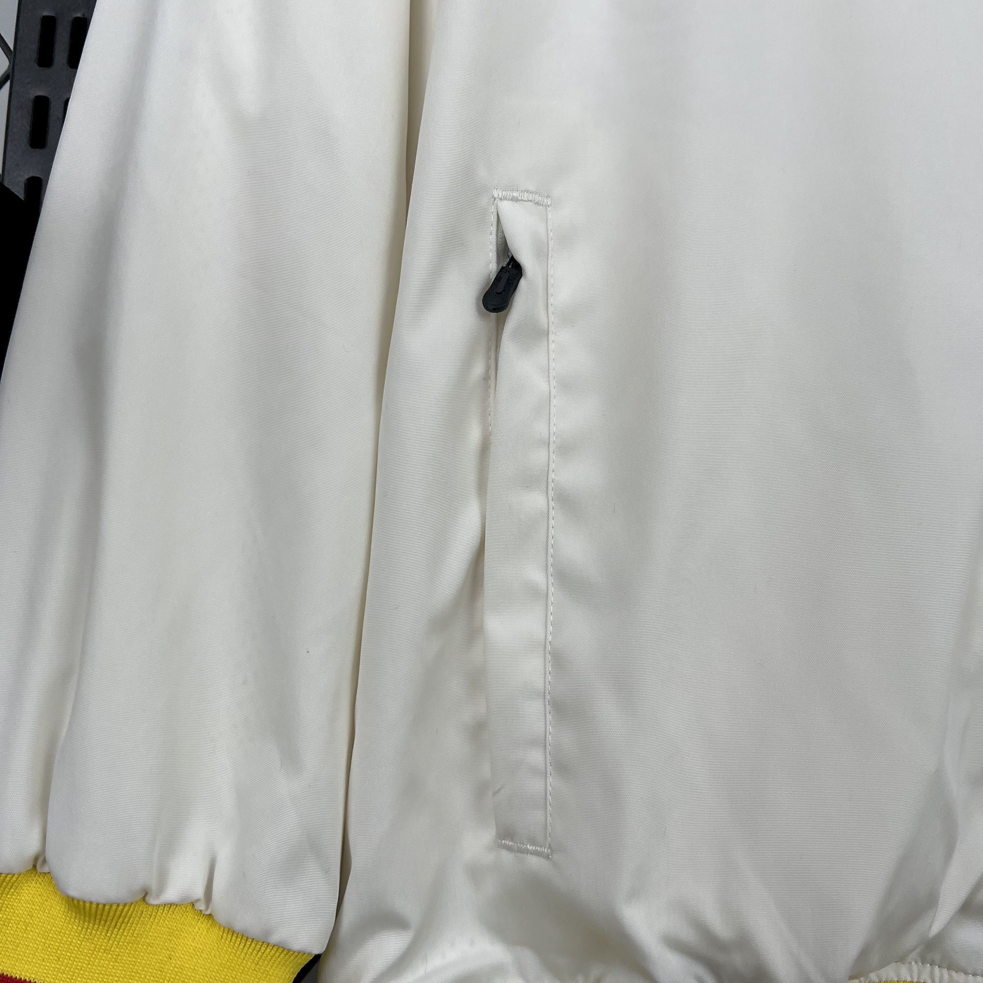 2025/2026 Barcelona Retro Classic Jacket