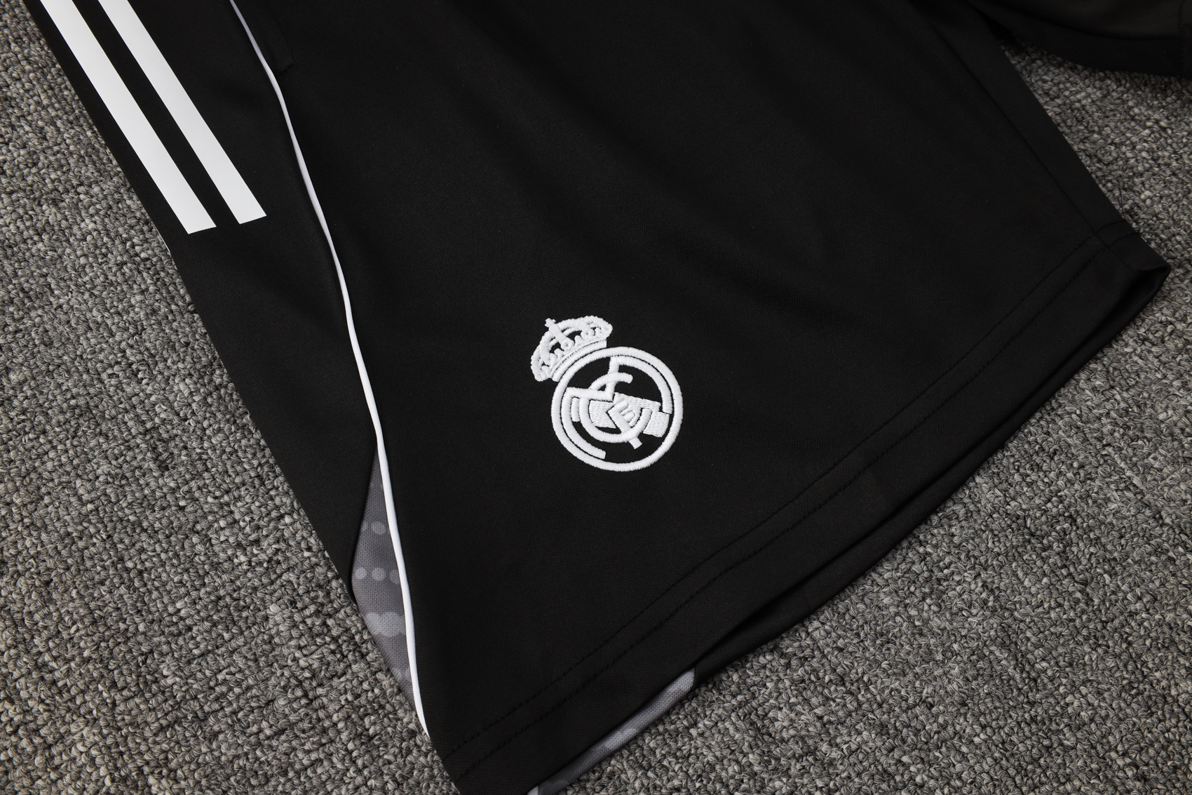 2025/2026 Real Madrid black adult vest training suit (Adult Kit)