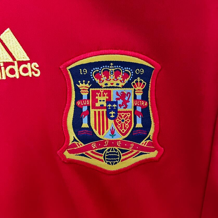 2010 Spain home Retro Football Shirt  Kids Kit