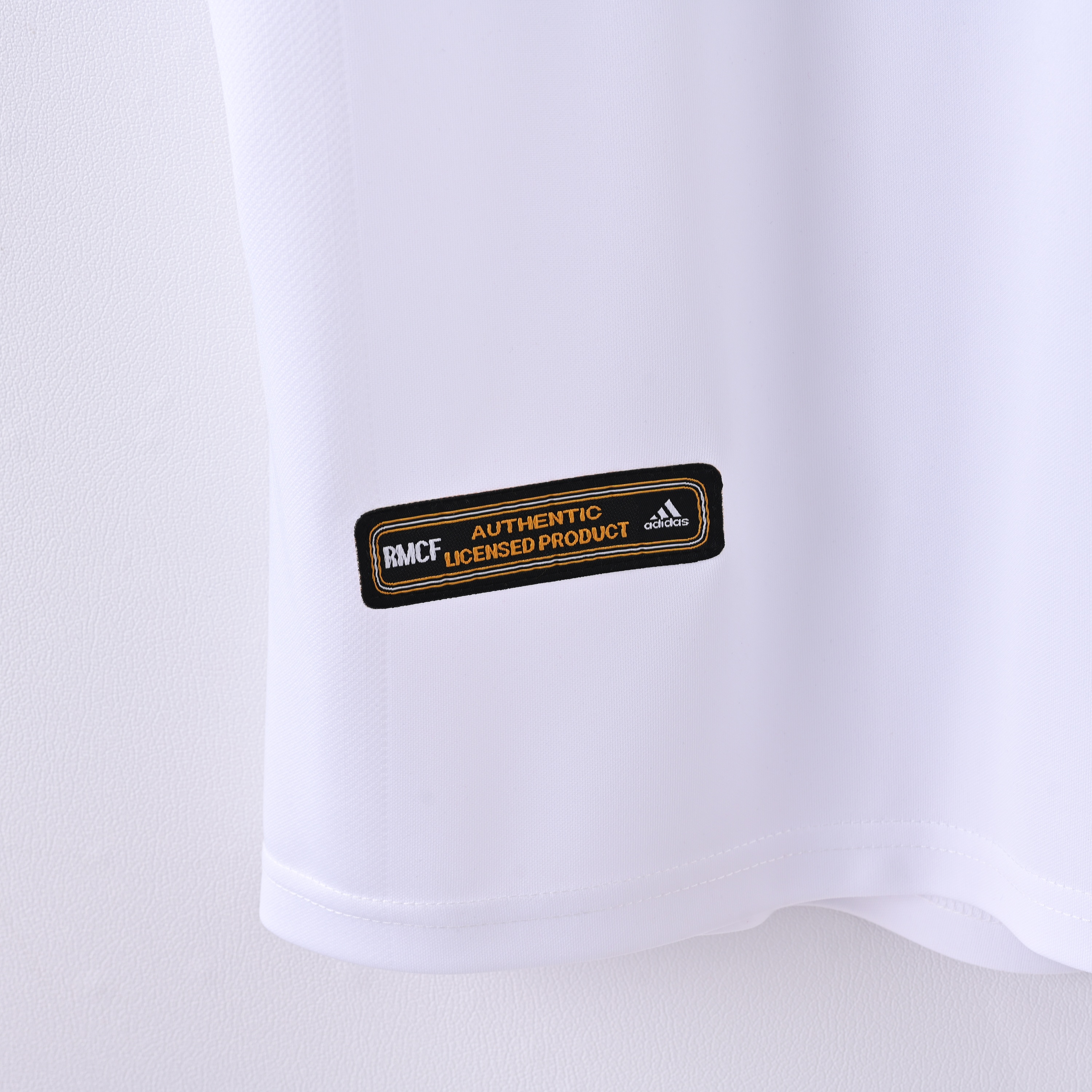 2001/2002 Real Madrid Home Retro Football Shirt