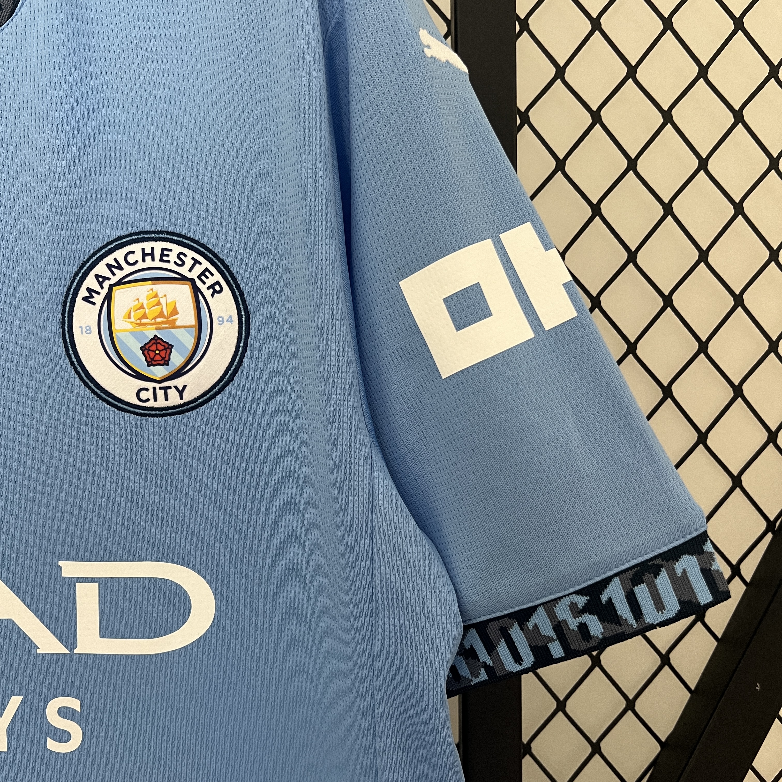 2024/2025 Manchester City Home Football Shirt (Fans)