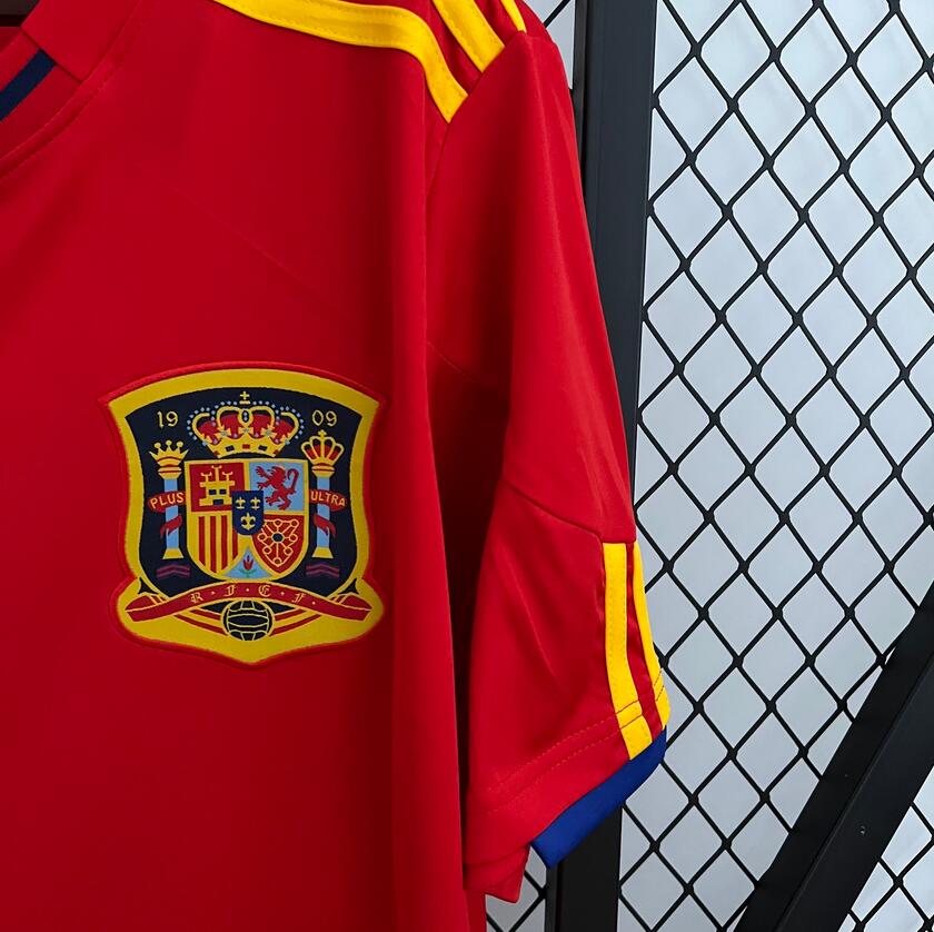 2010 Spain home Retro Football Shirt