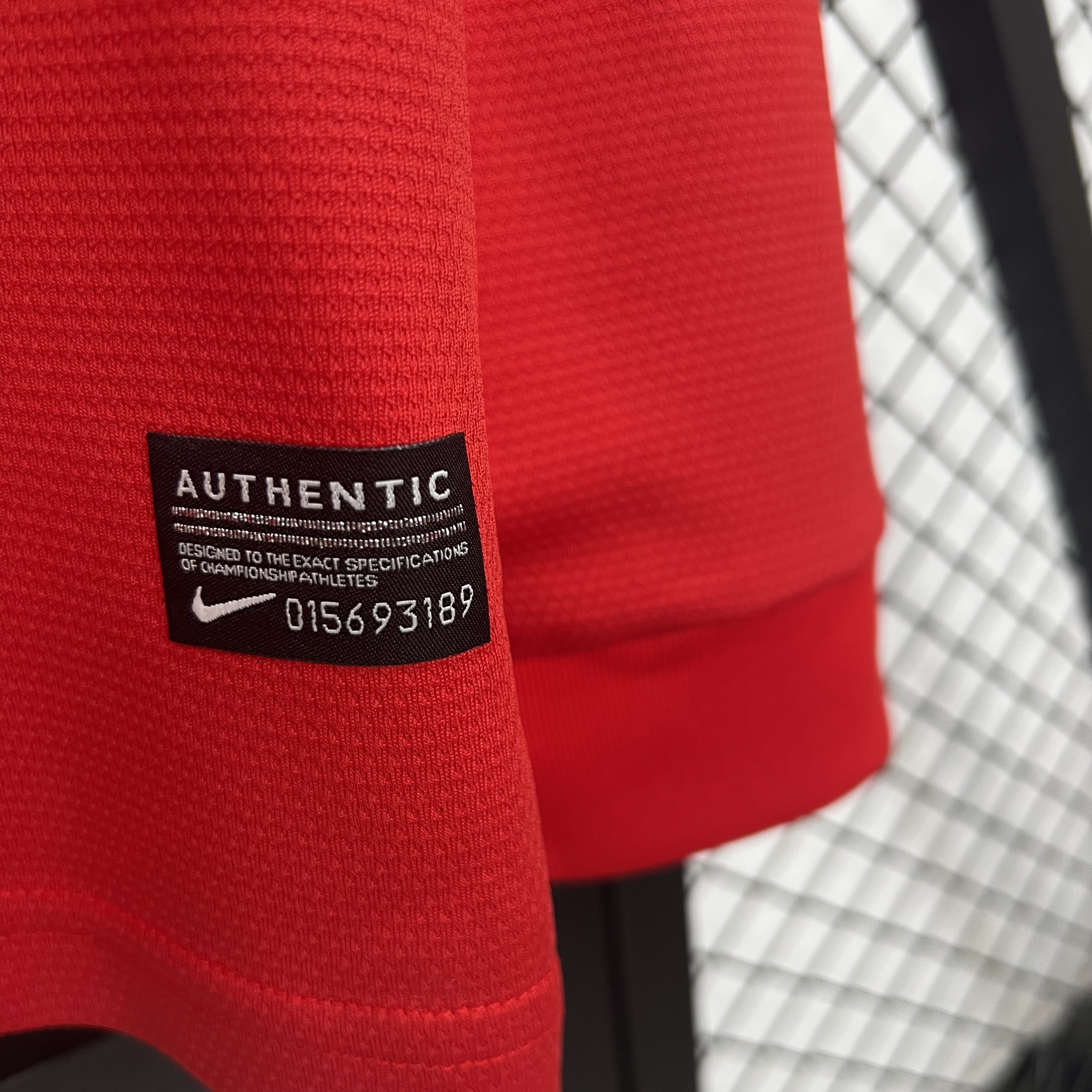 13/14 Manchester United home long sleeved retro football jersey