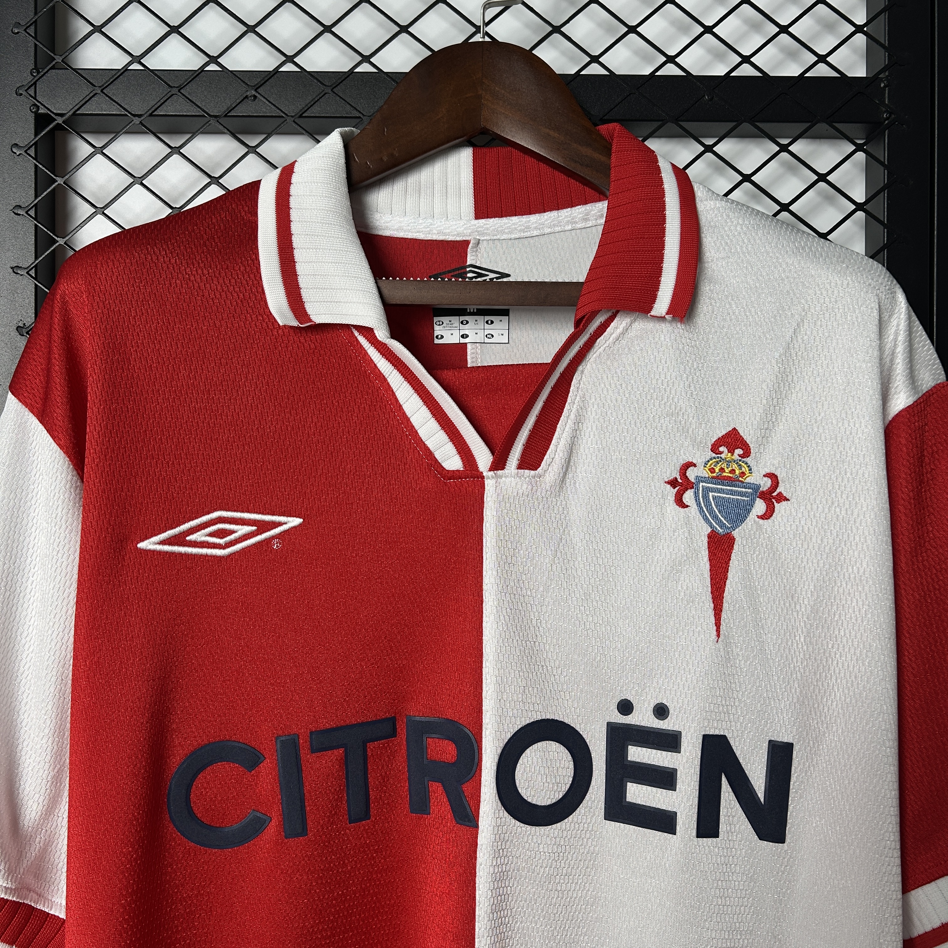 2001/2002 Celta Vigo Away Retro Football Shirt