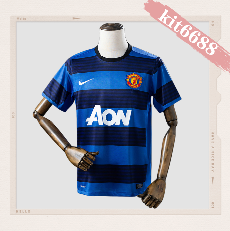 11/12 Manchester United Away  retro football shirt