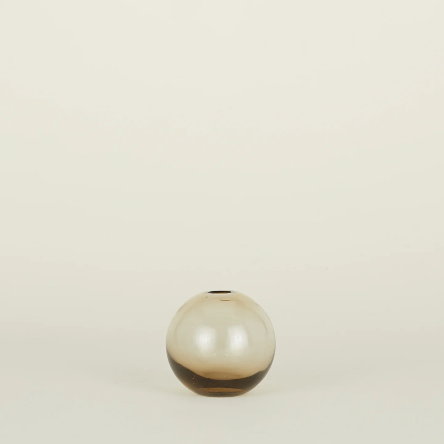 Aurora Sphere Vase - Smoke