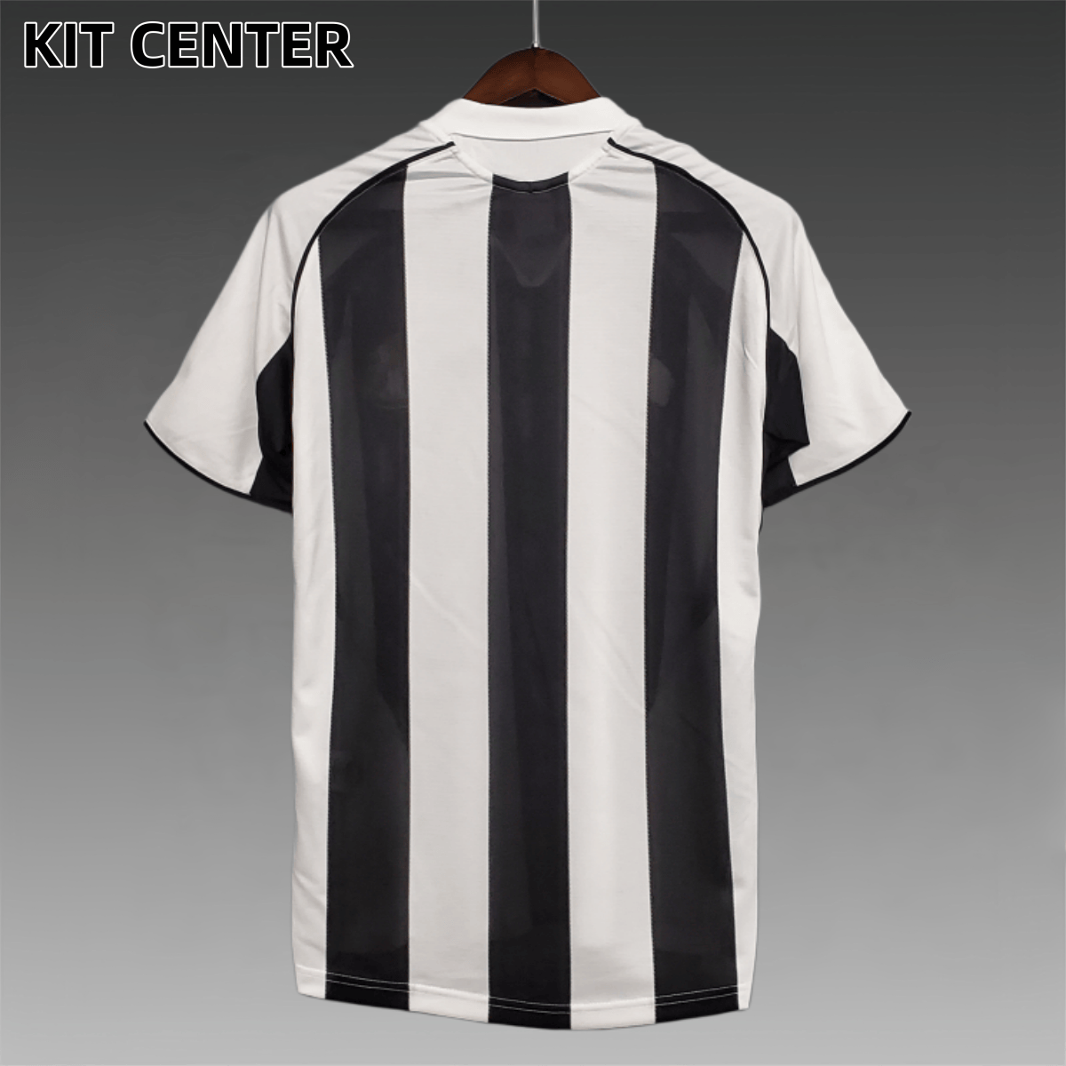 2005/2006 Newcastle United home Retro Football Shirt