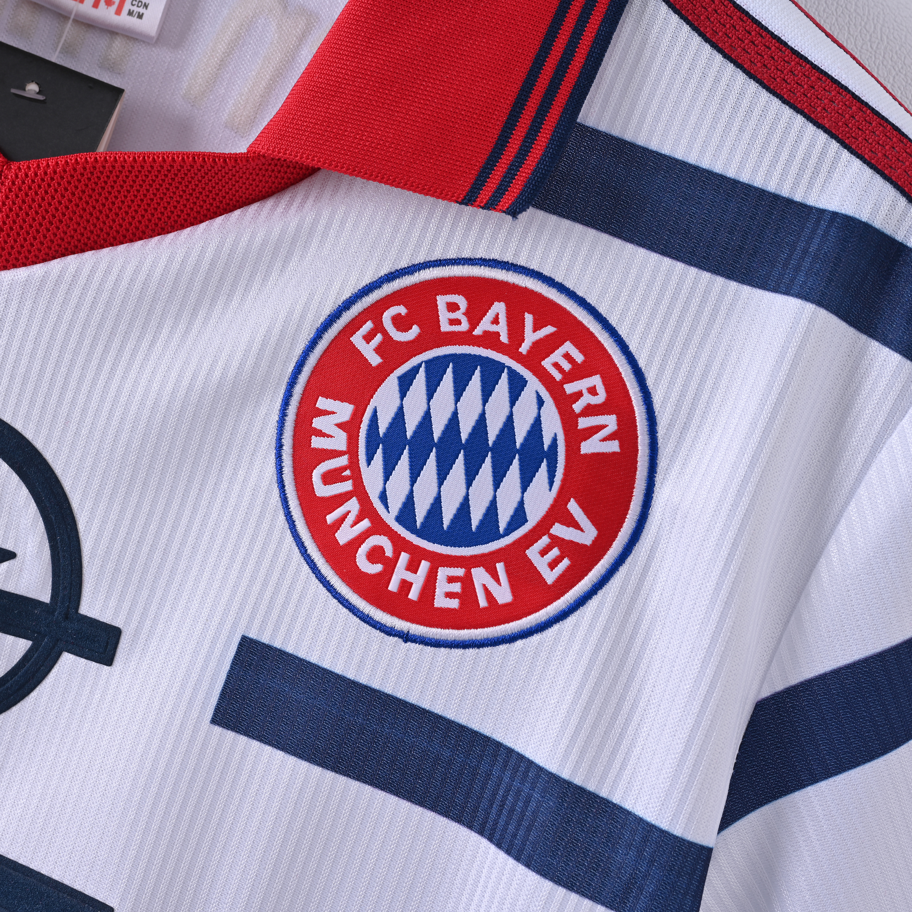 1998/2000 Bayern Munich Away Retro Football Shirt