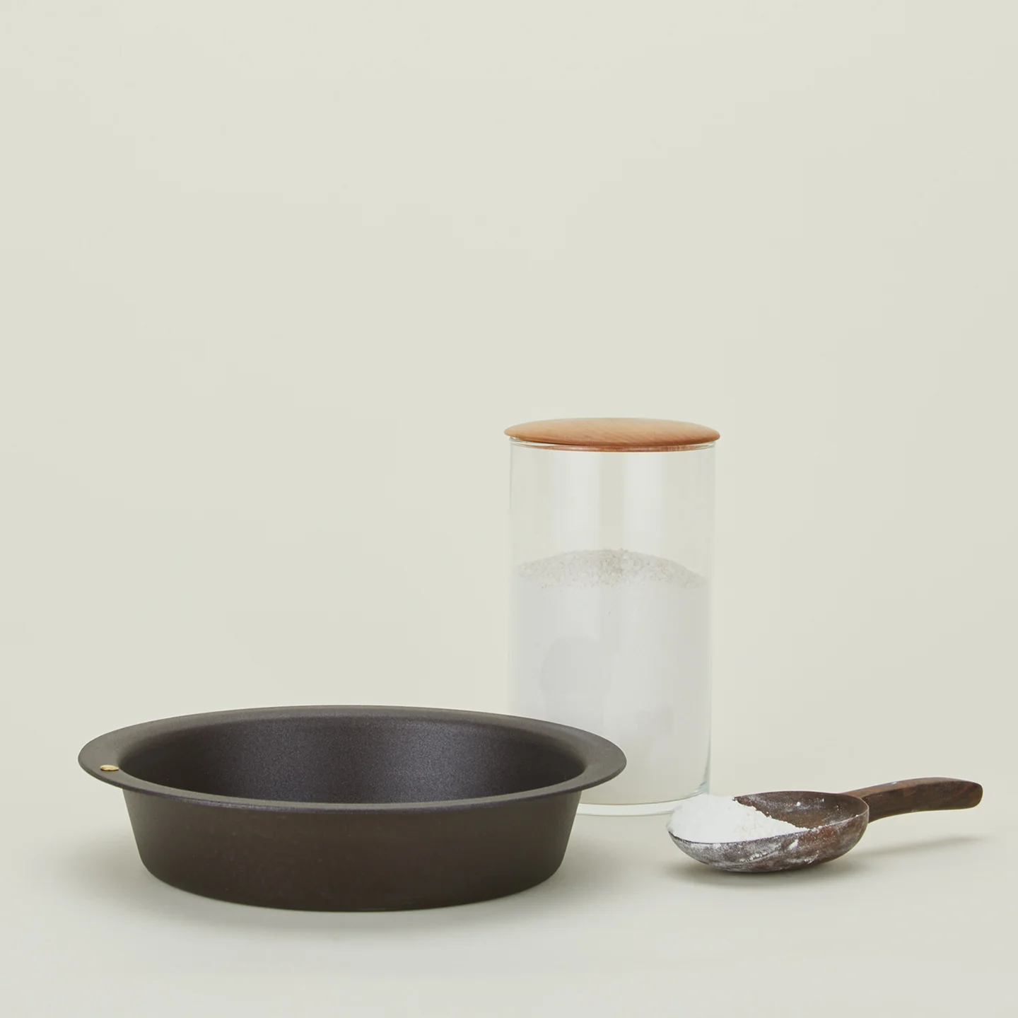 Spun Iron Deep Pie Dish