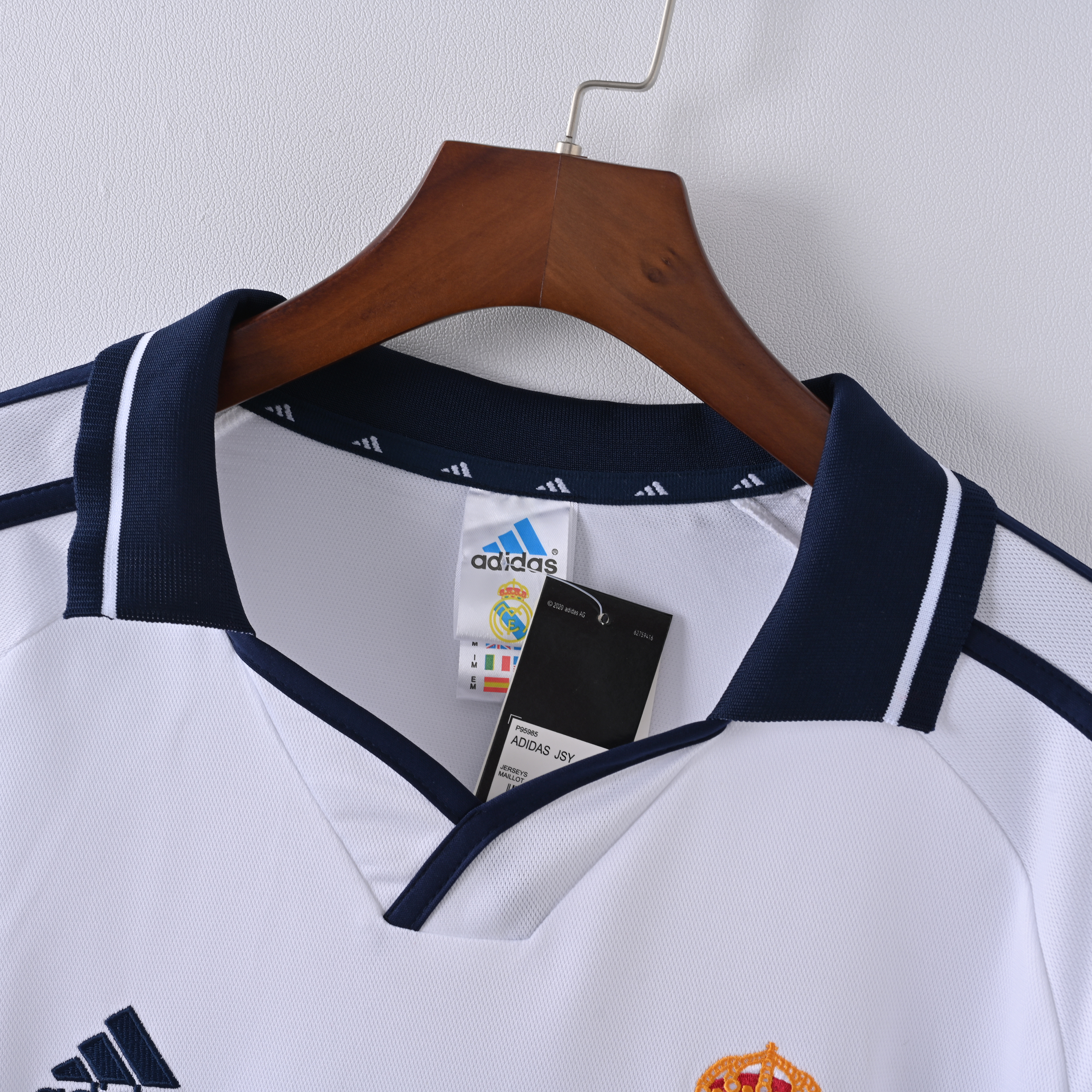 2000/2001 Real Madrid Home Retro Football Shirt