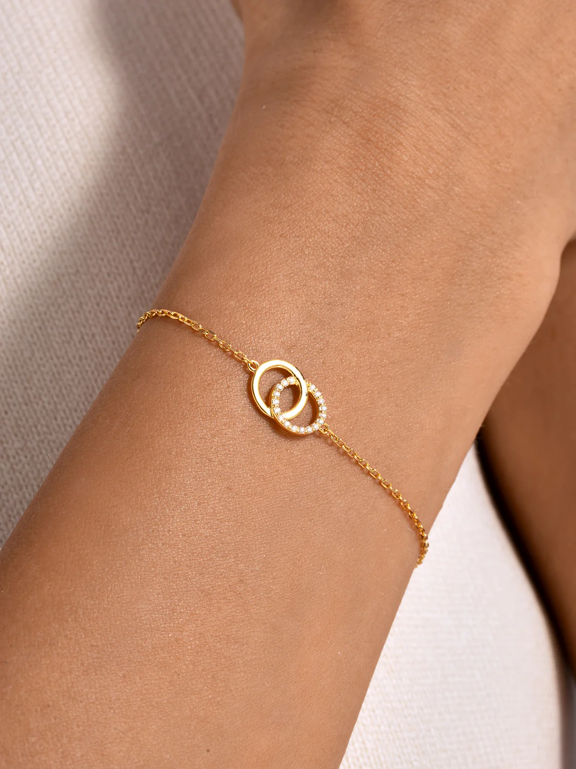 Double Circle Bracelet