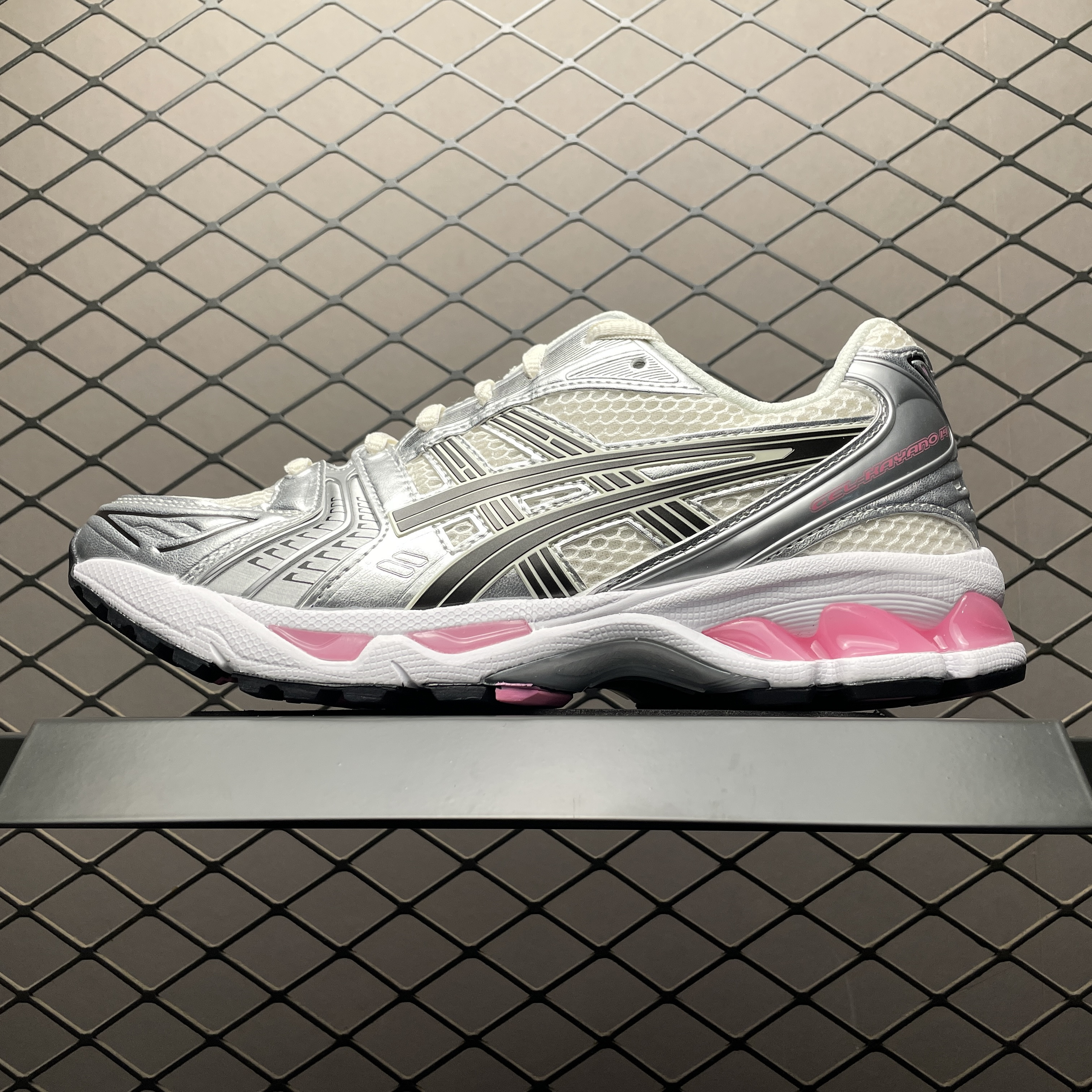 Asics GEL-Kayano 14