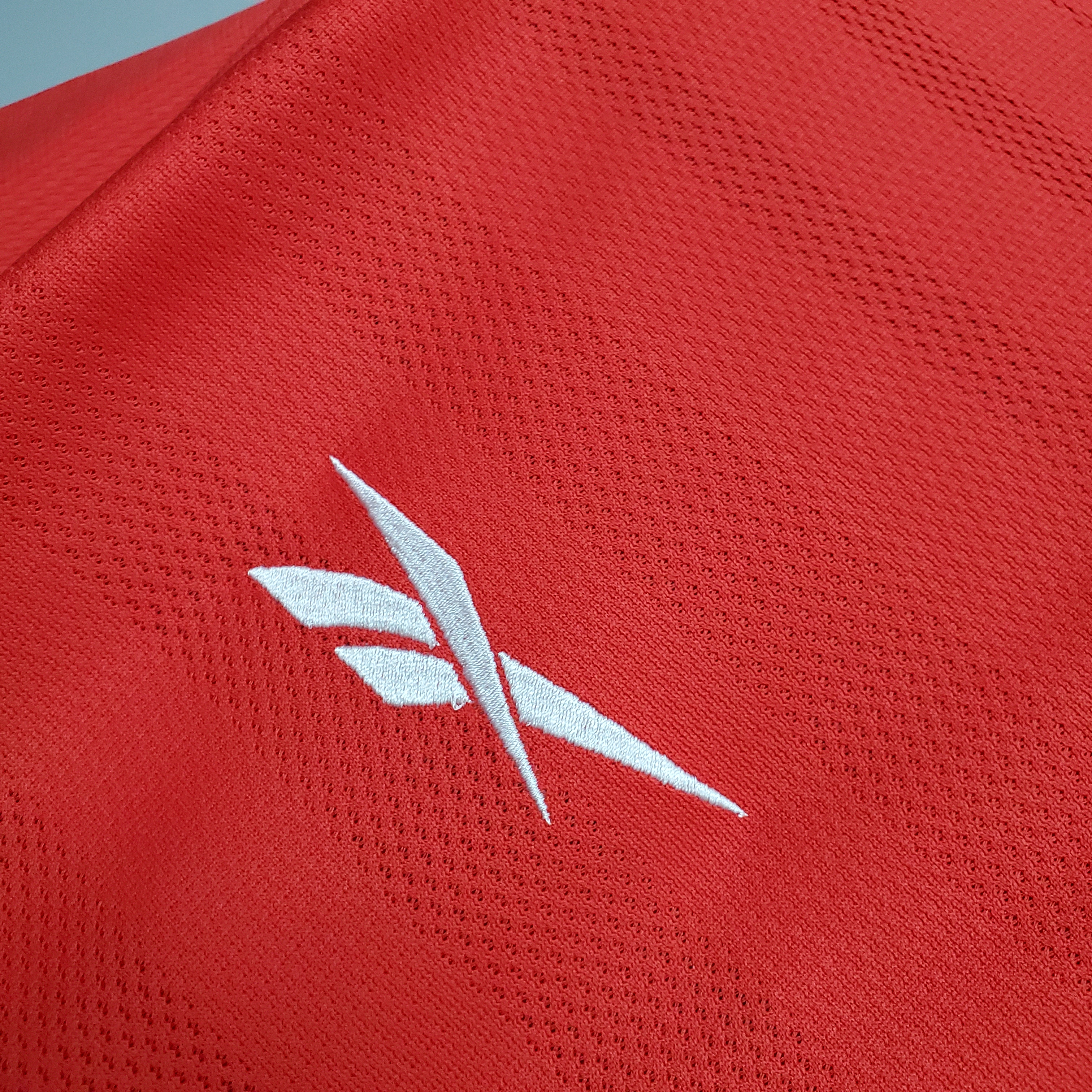 1998 Liverpool Retro Home Football Shirt