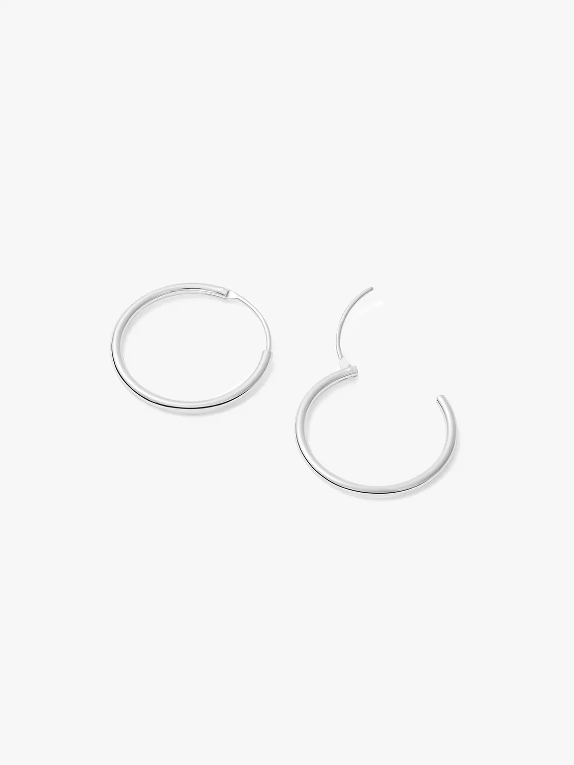 Medium Hoops