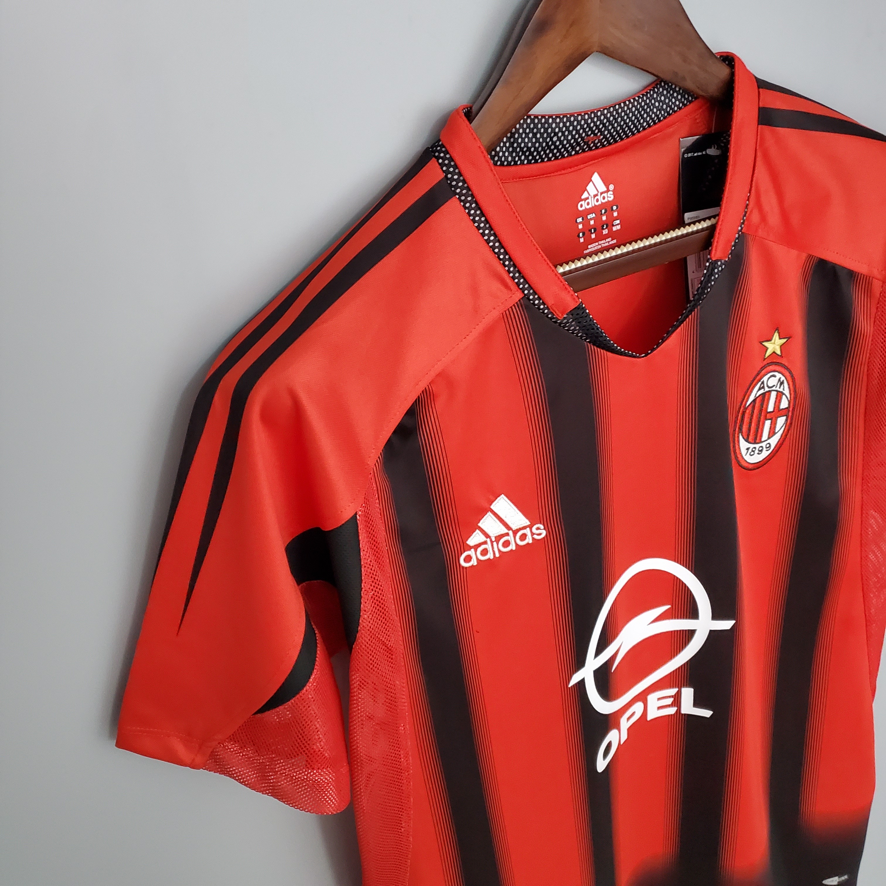 2004/2005 AC Milan Home Retro Football Shirt