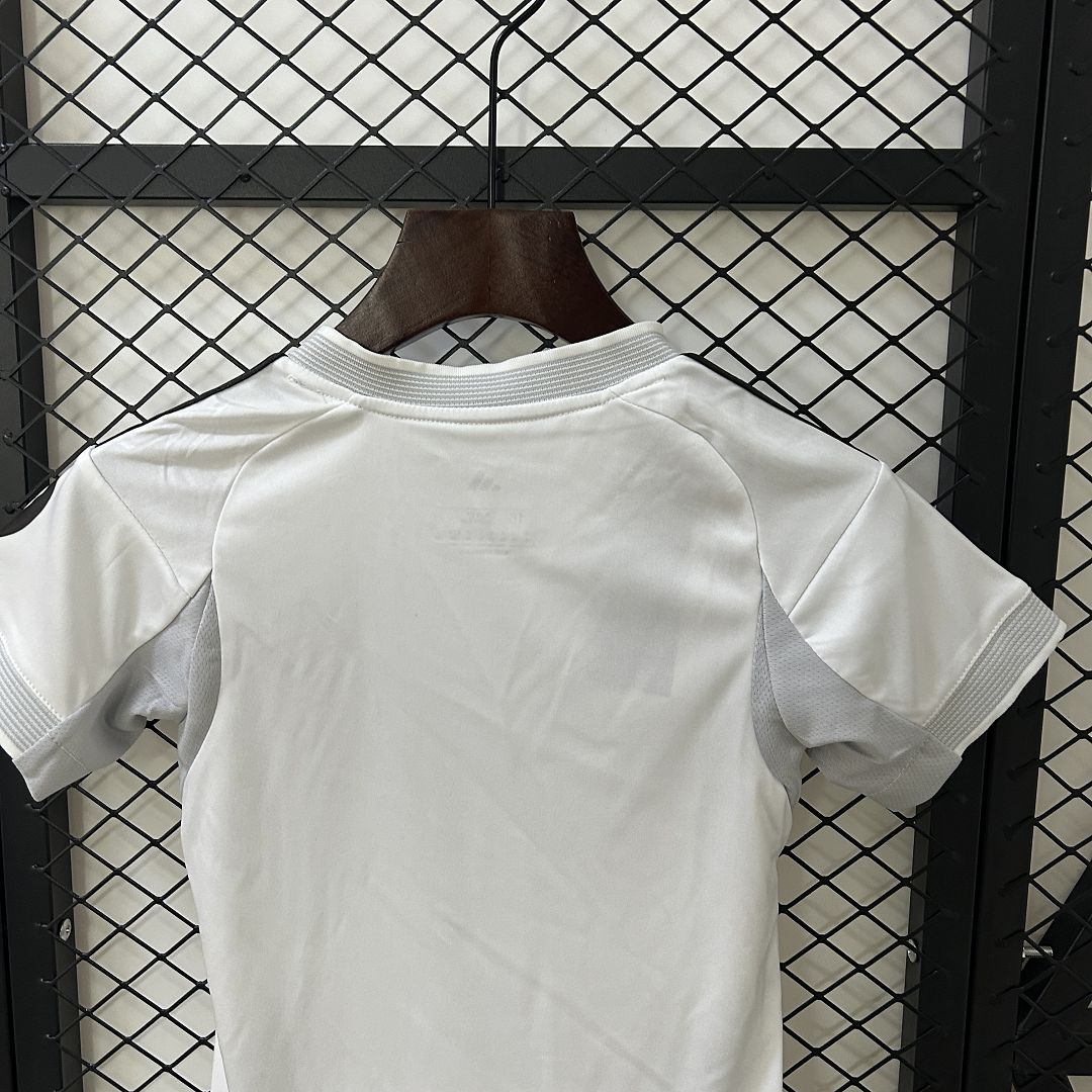 2025/2026 Real Madrid Home Football (Adult Kids Kit socks )