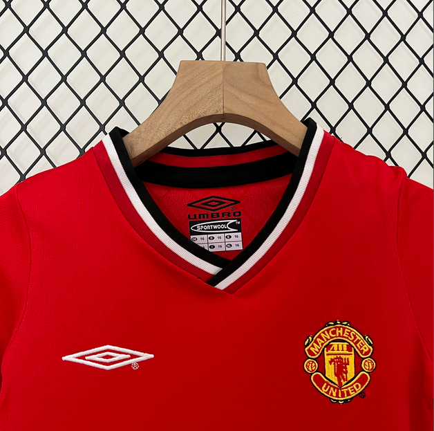 00/01 Manchester United home ground Retro Football Soccer Kids Kit