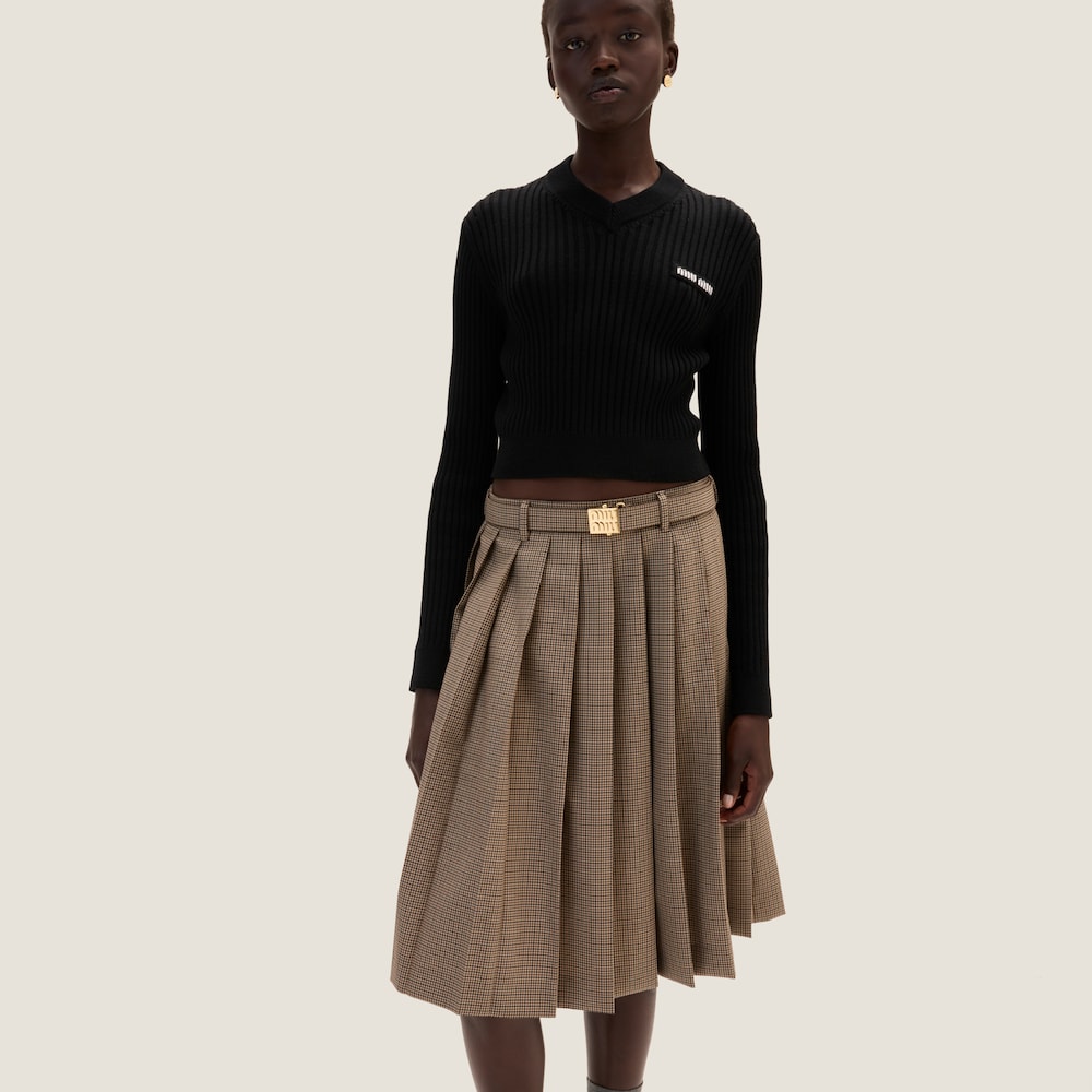 Cropped wool sweater