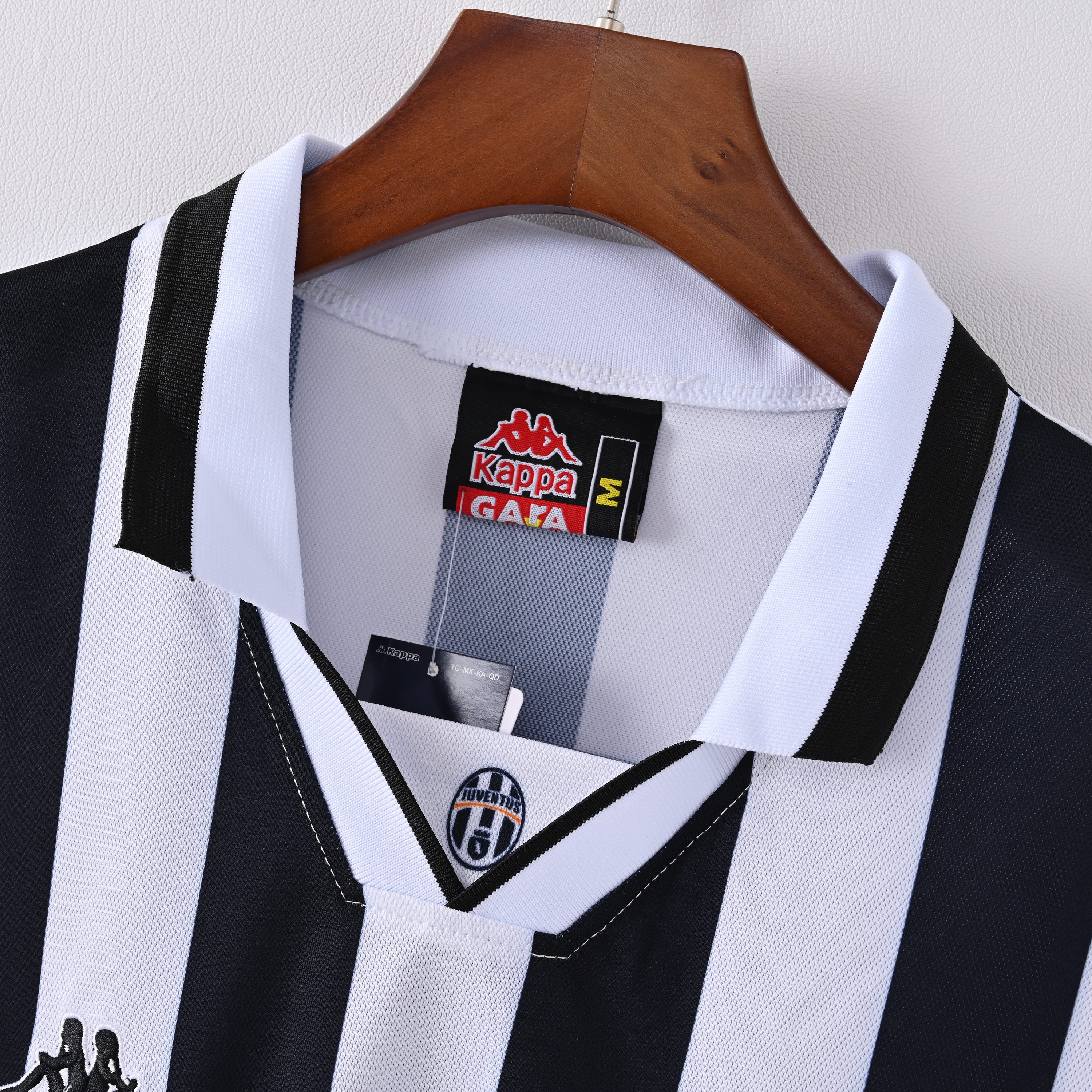 1994/1995 Juventus Home Retro Football Shirt