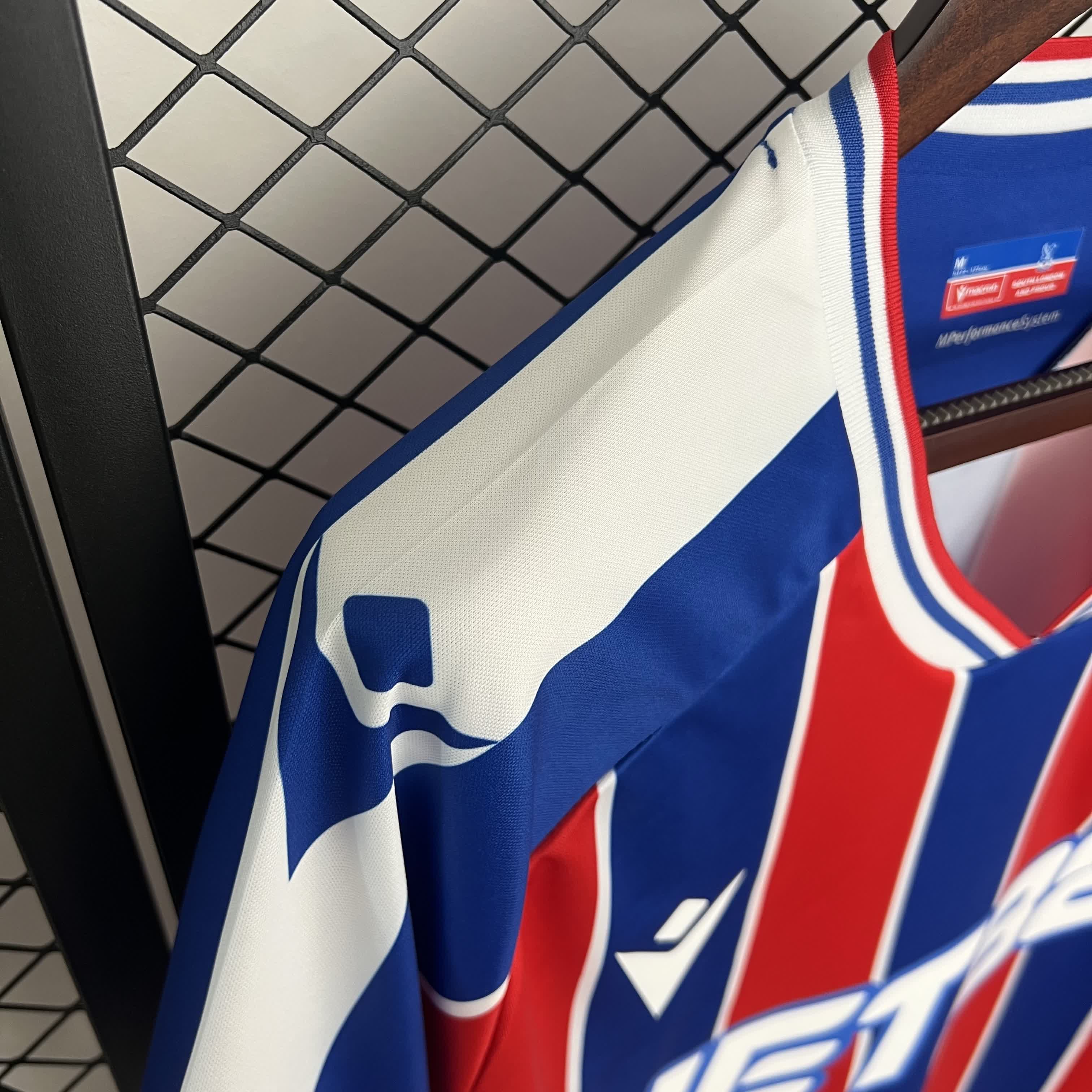 2025/2026 Crystal Palace Home Football Shirt (Fan Edition)