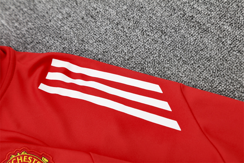 25/26 Manchester United red  Half Zip Training Kit (Adult Kids Kit)