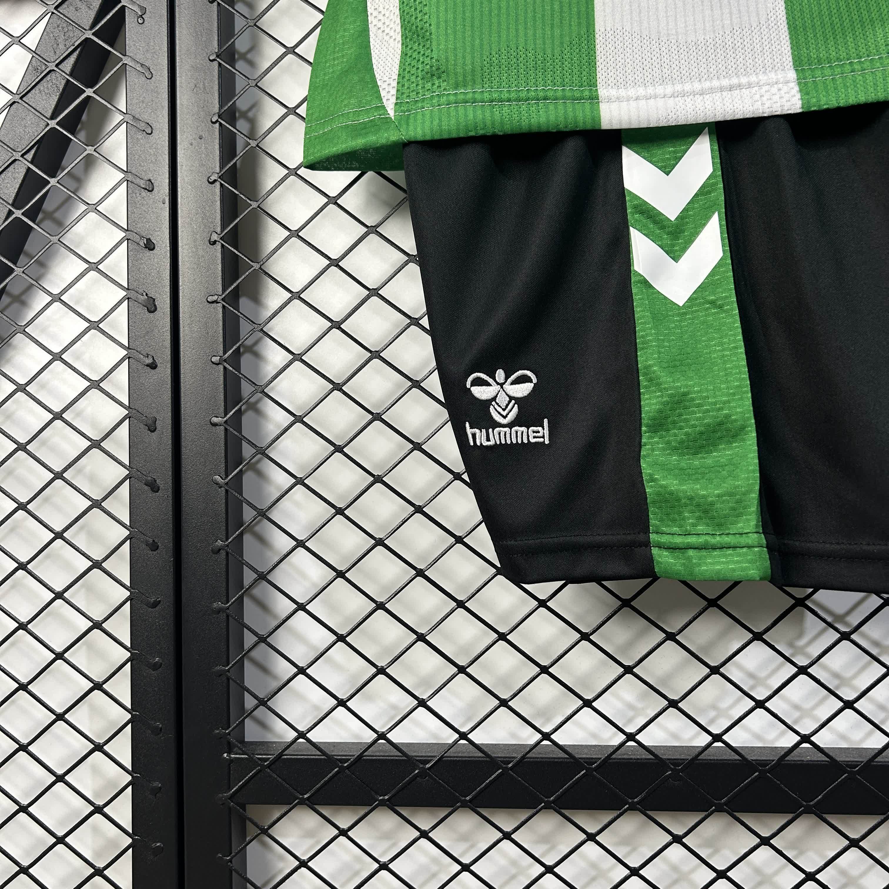 2025/2026 Real Betis Home Football Shirt (Kids Kit socks)