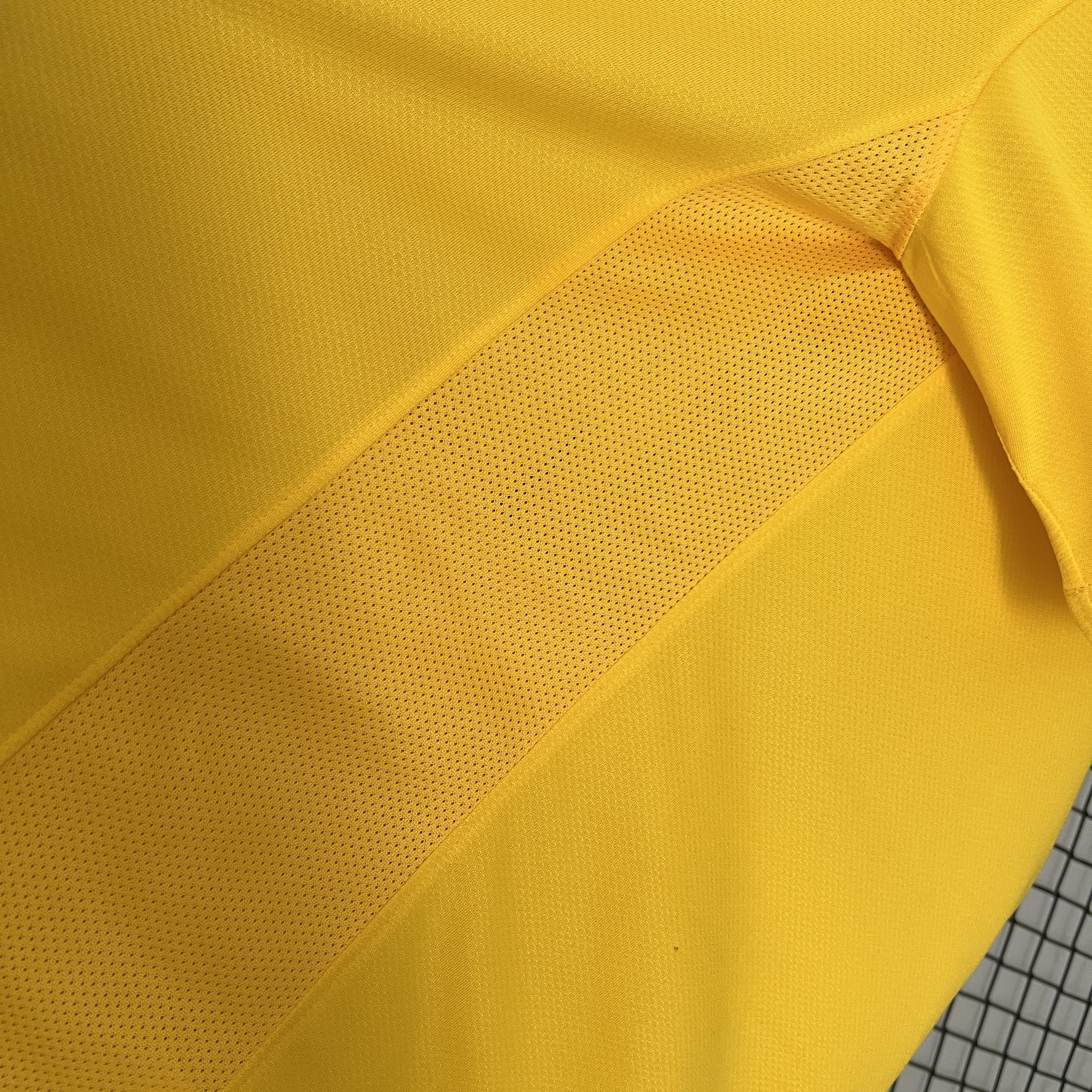 2010 Brazil home Retro Football Shirt