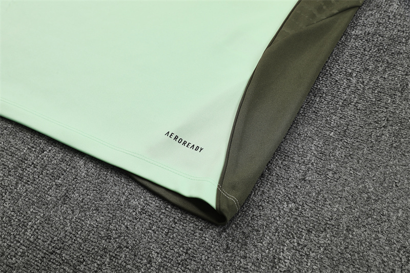 2025/2026 Real Madrid Adult Half Zip Training Kit (Adult Kit)