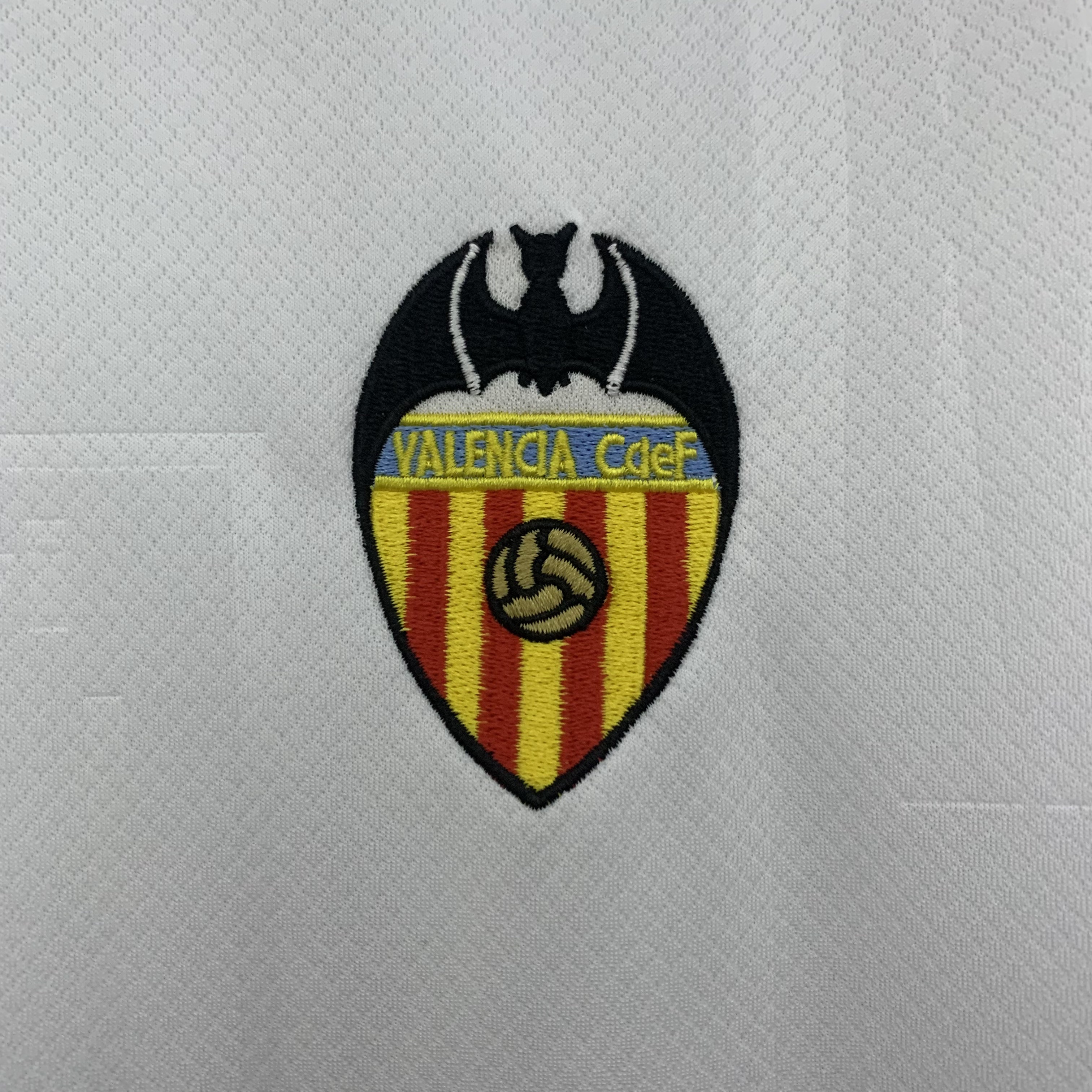 1996/1997 Valencia Home Retro Football Shirt