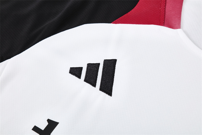 25/26 Manchester United red  Half Zip Training Kit (Adult Kids Kit)