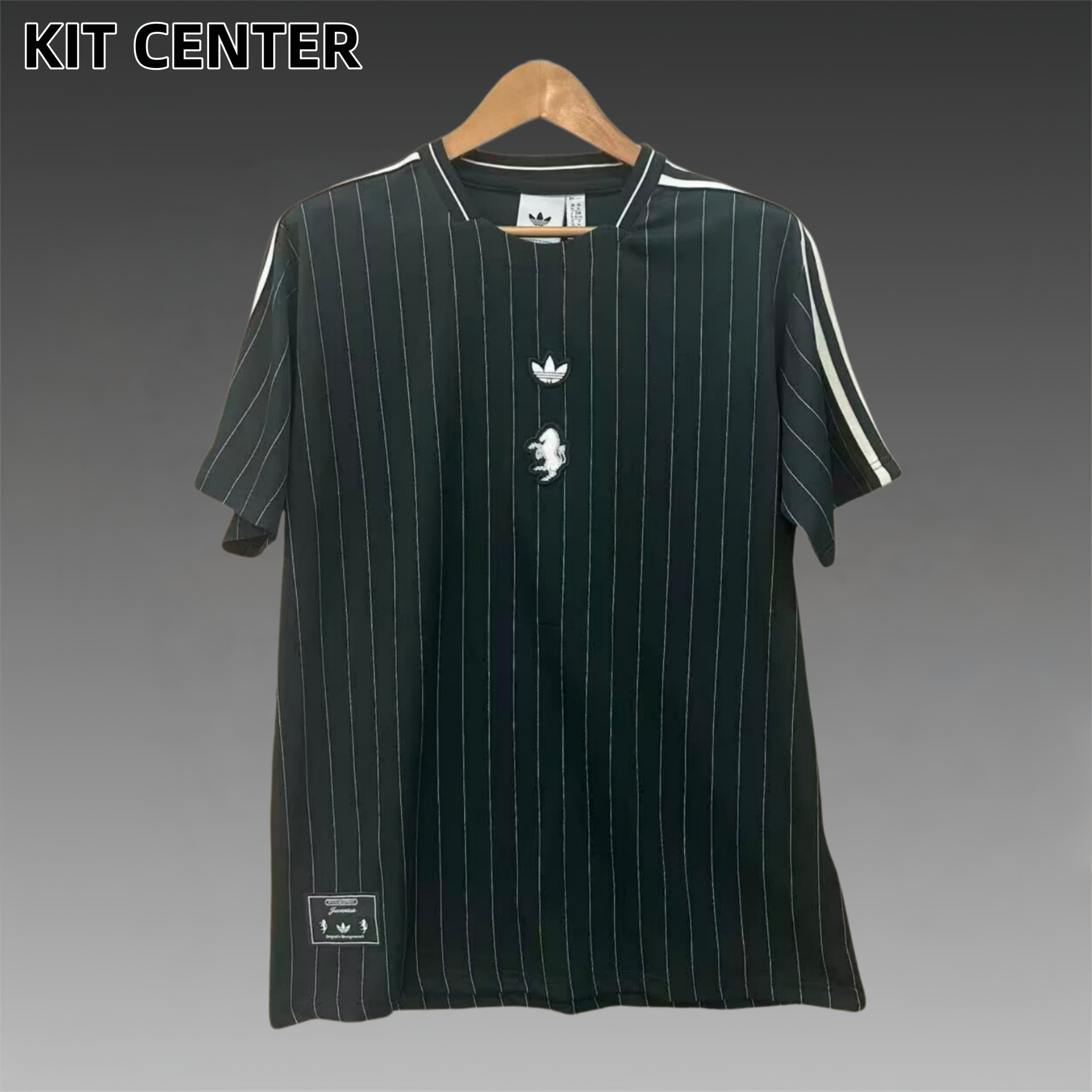 25/26 Juventus Retro edition training suit in black