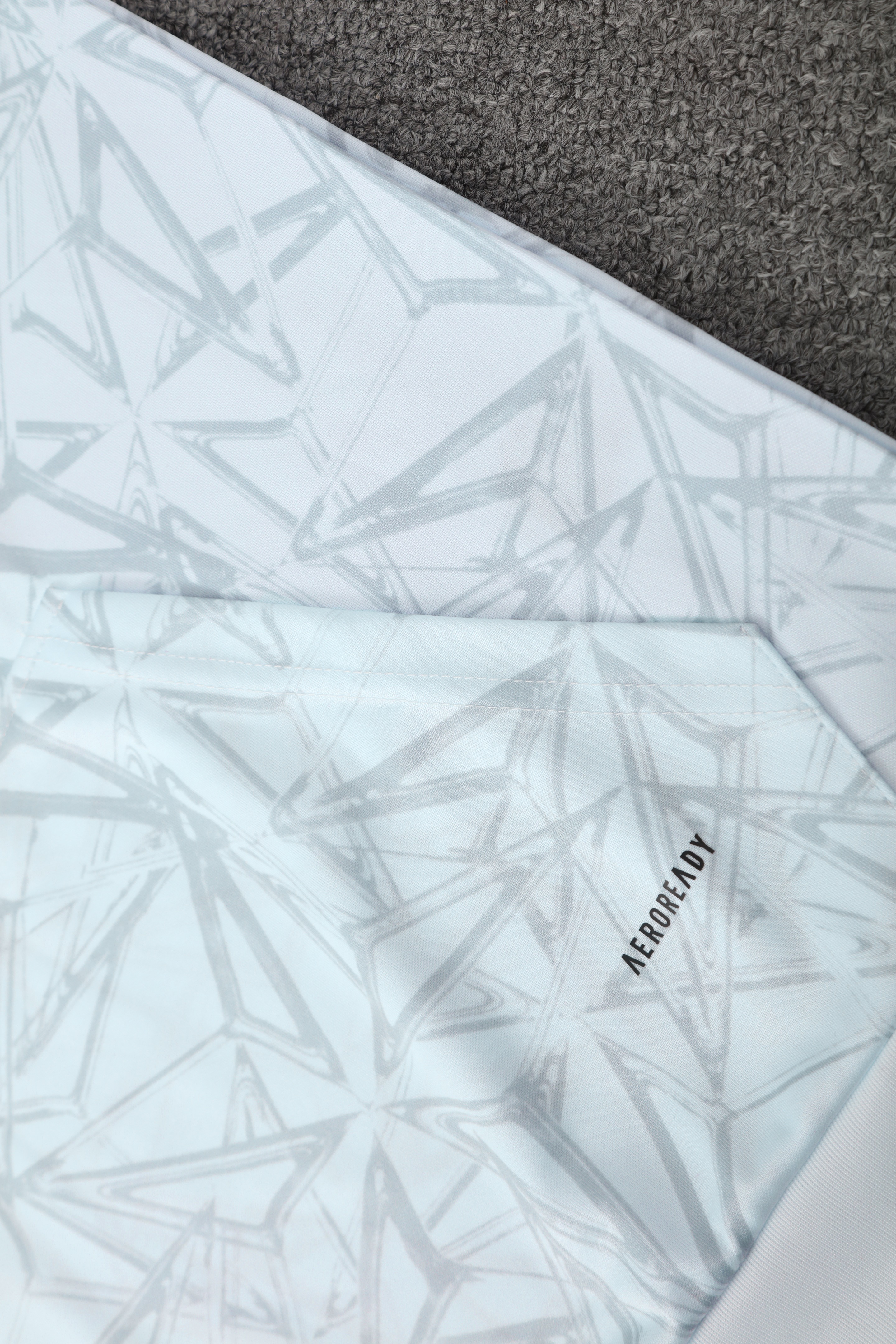 2025/2026 Real Madrid Adult Long Sleeve Hood Kit