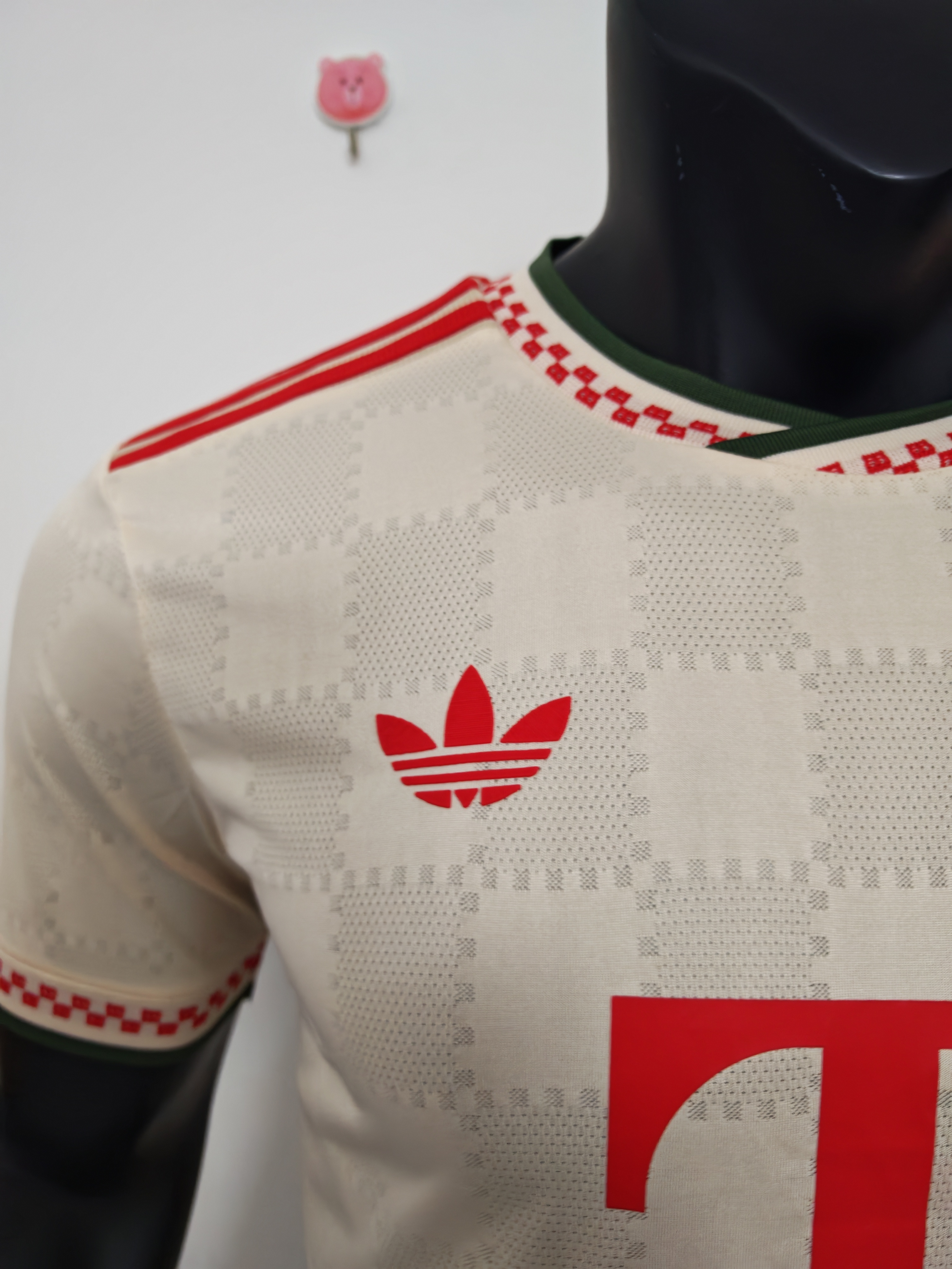2025/2026 Bayern Special Edition Football Shirt (Player Edition)