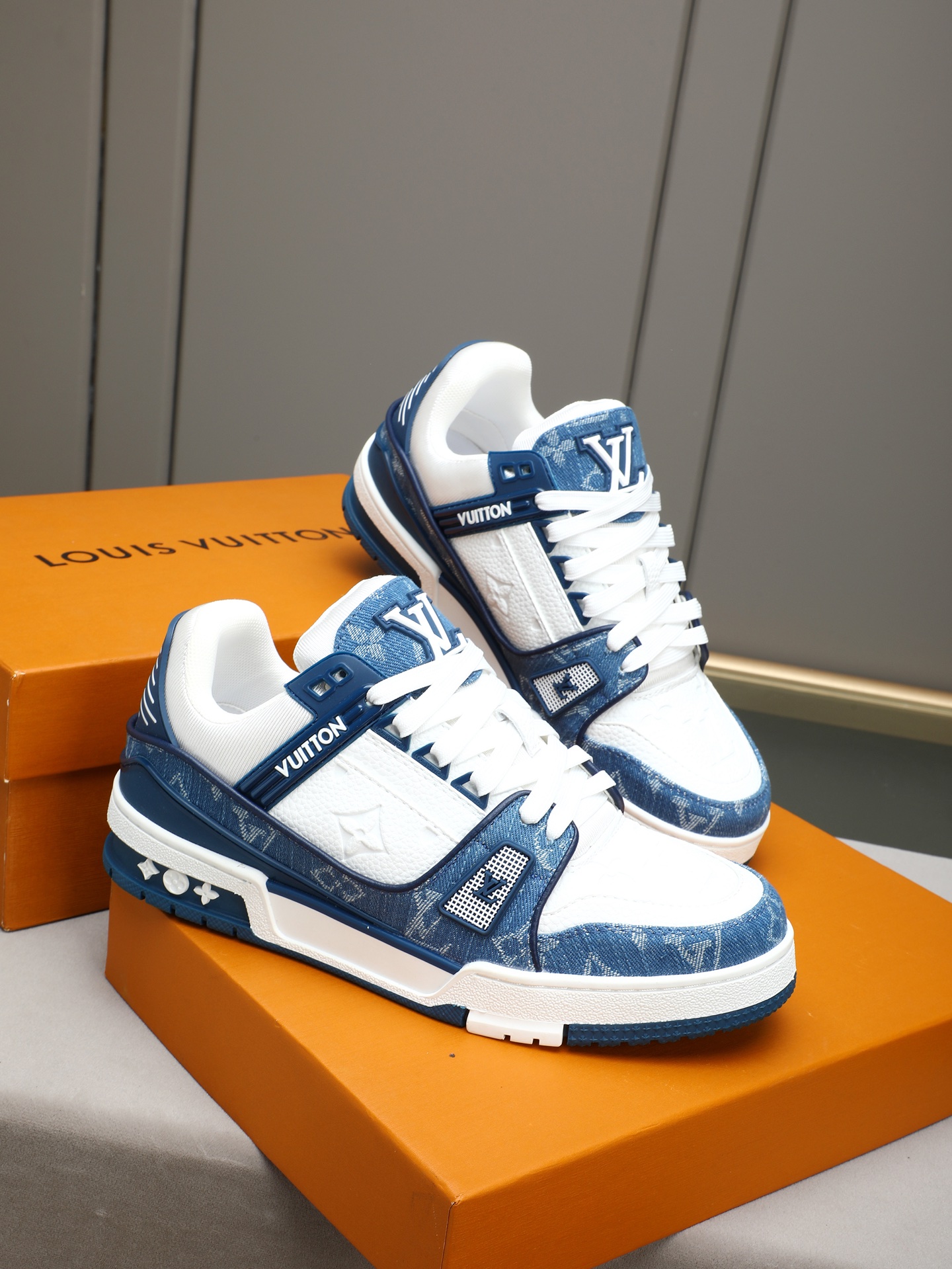 LV Louis vuitton Trainer Sneaker Low Virgil Abloh Monogram