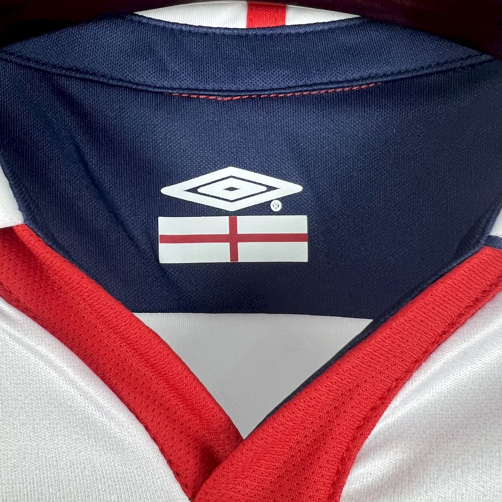 2004 England Home Retro Football Shirt