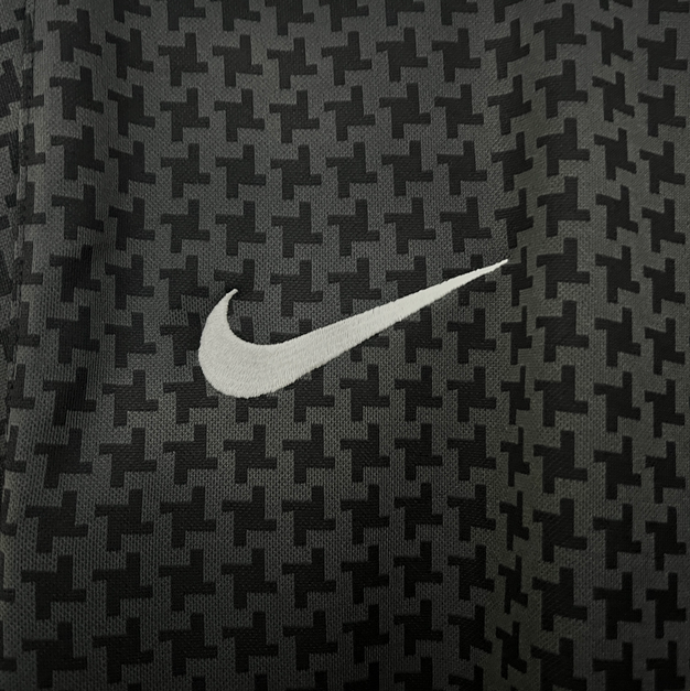 03/05  Manchester United  Away Retro football  soccer  jersey