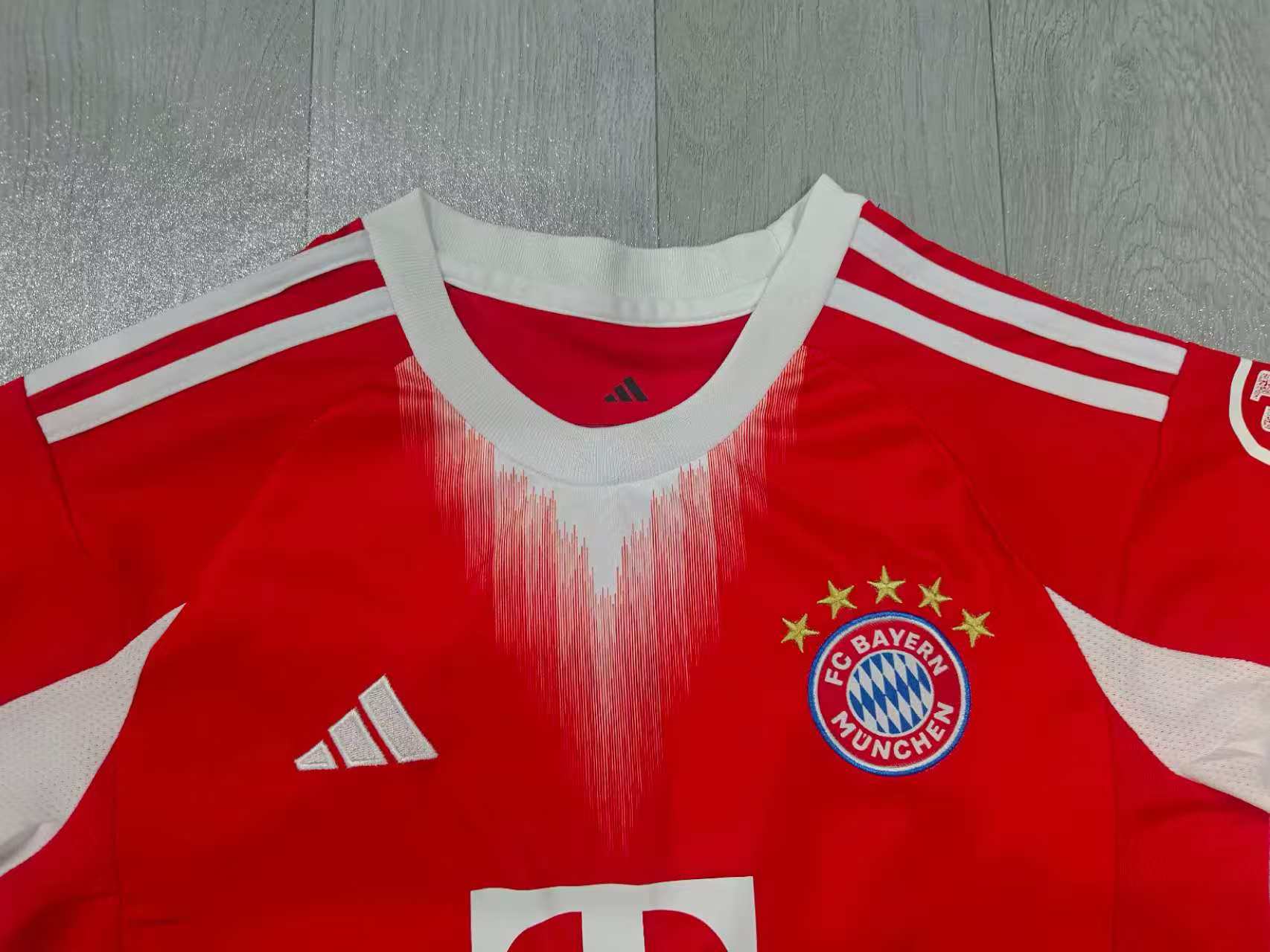 2025/2026 Bayern Munich Home Football shirt (Kids Kit socks)