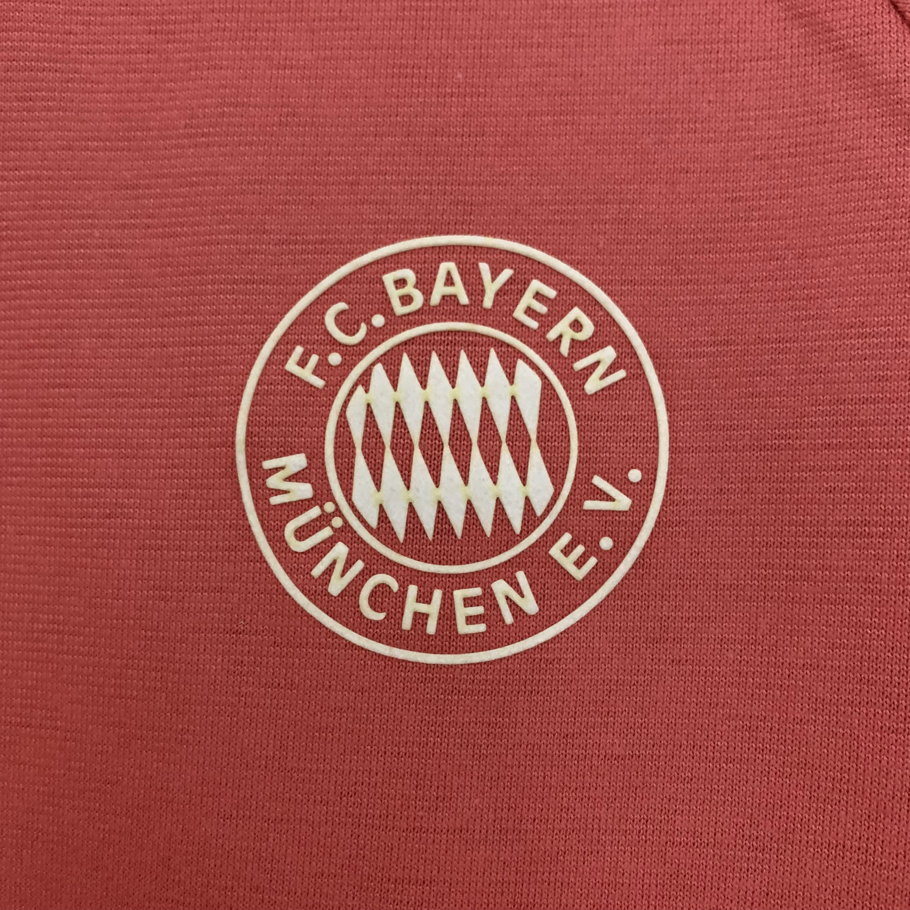 FC Bayern Munich black cotton T-shirt